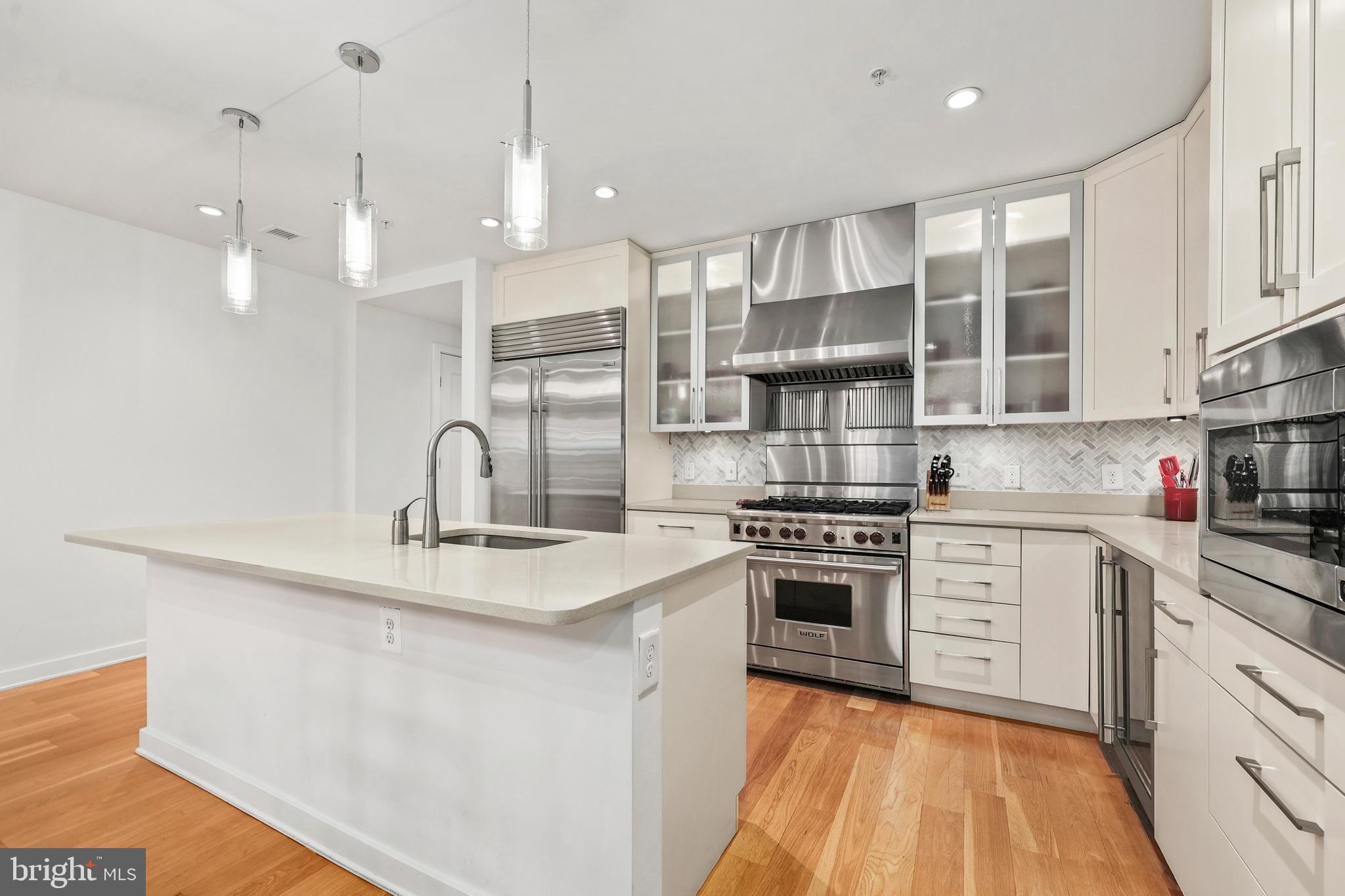 GASLIGHT SQUARE - Residential