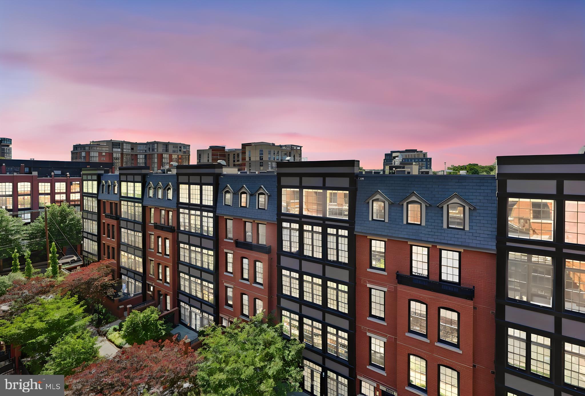 GASLIGHT SQUARE - Residential