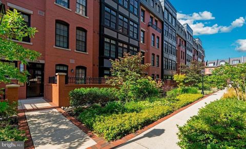 Photo of 1610 N Queen Street #248, ARLINGTON, VA 22209 (MLS # VAAR2073740)