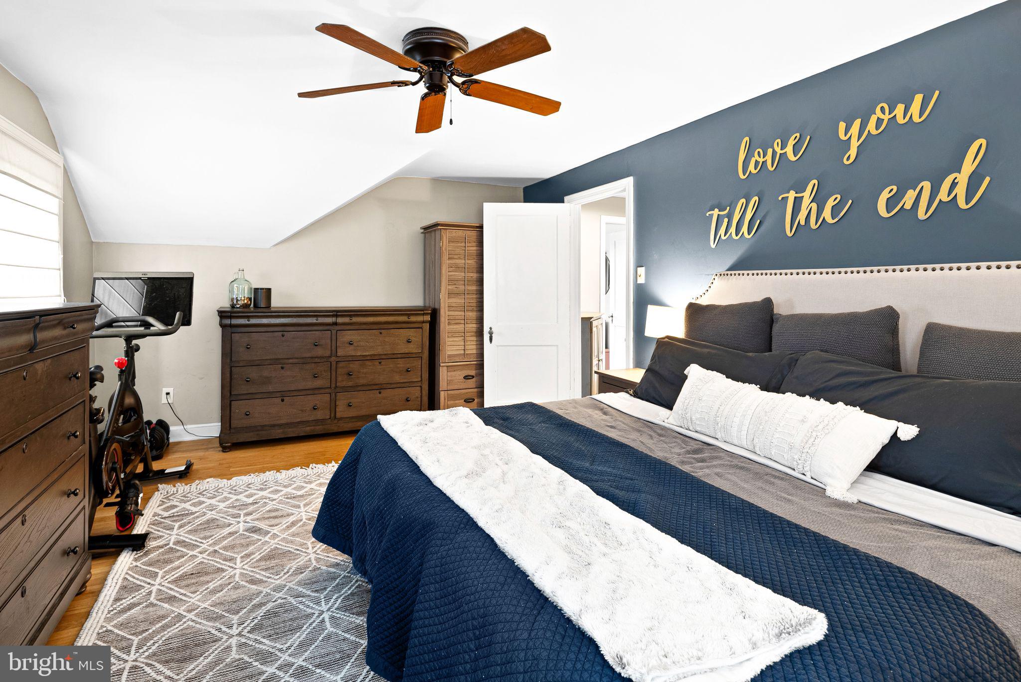 TWICKENHAM VILLAGE - Residential