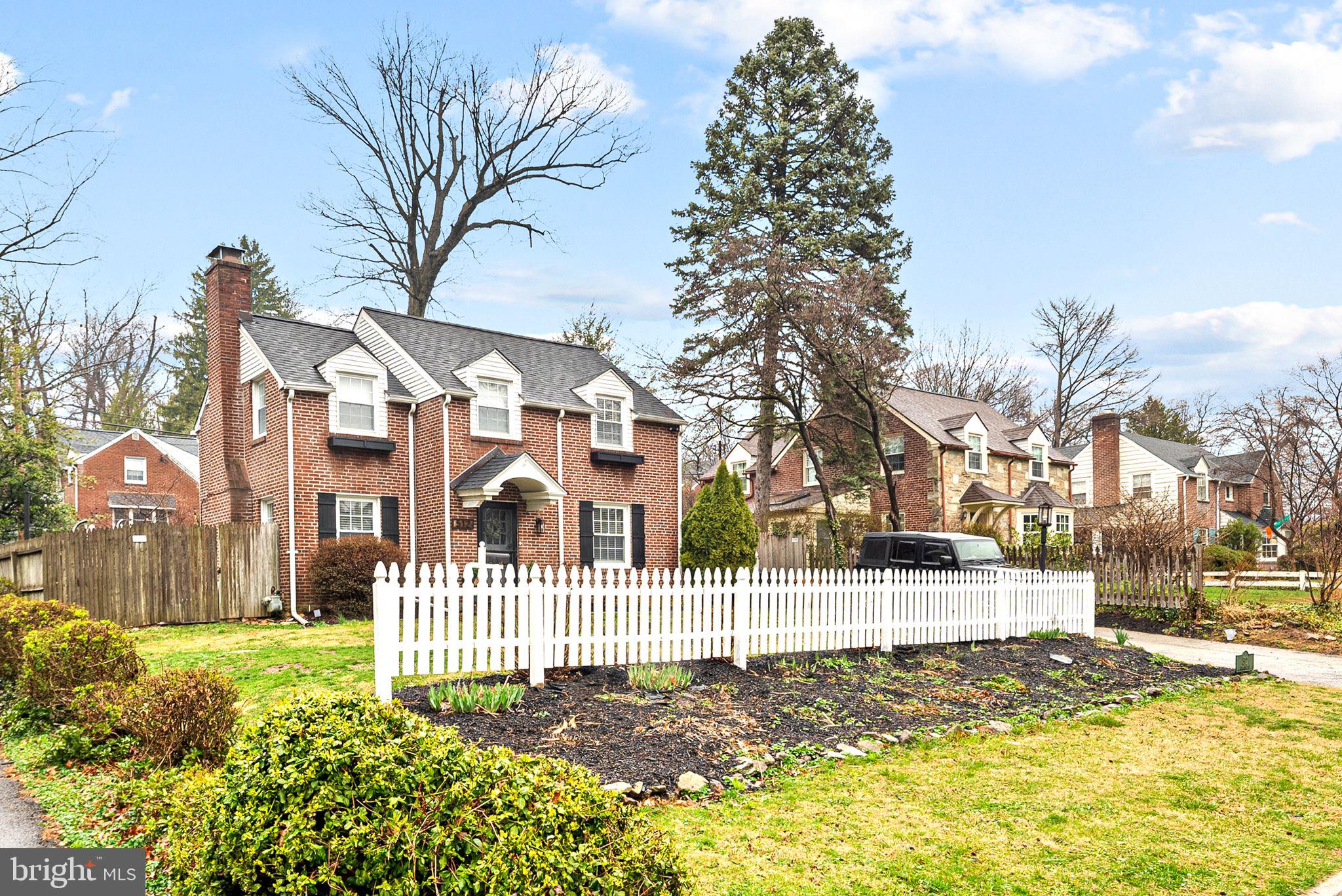 TWICKENHAM VILLAGE - Residential