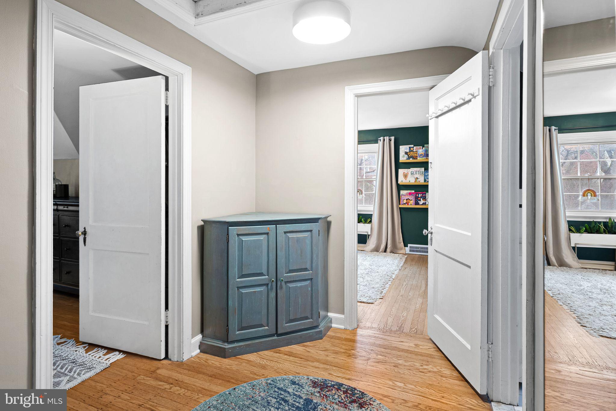 TWICKENHAM VILLAGE - Residential