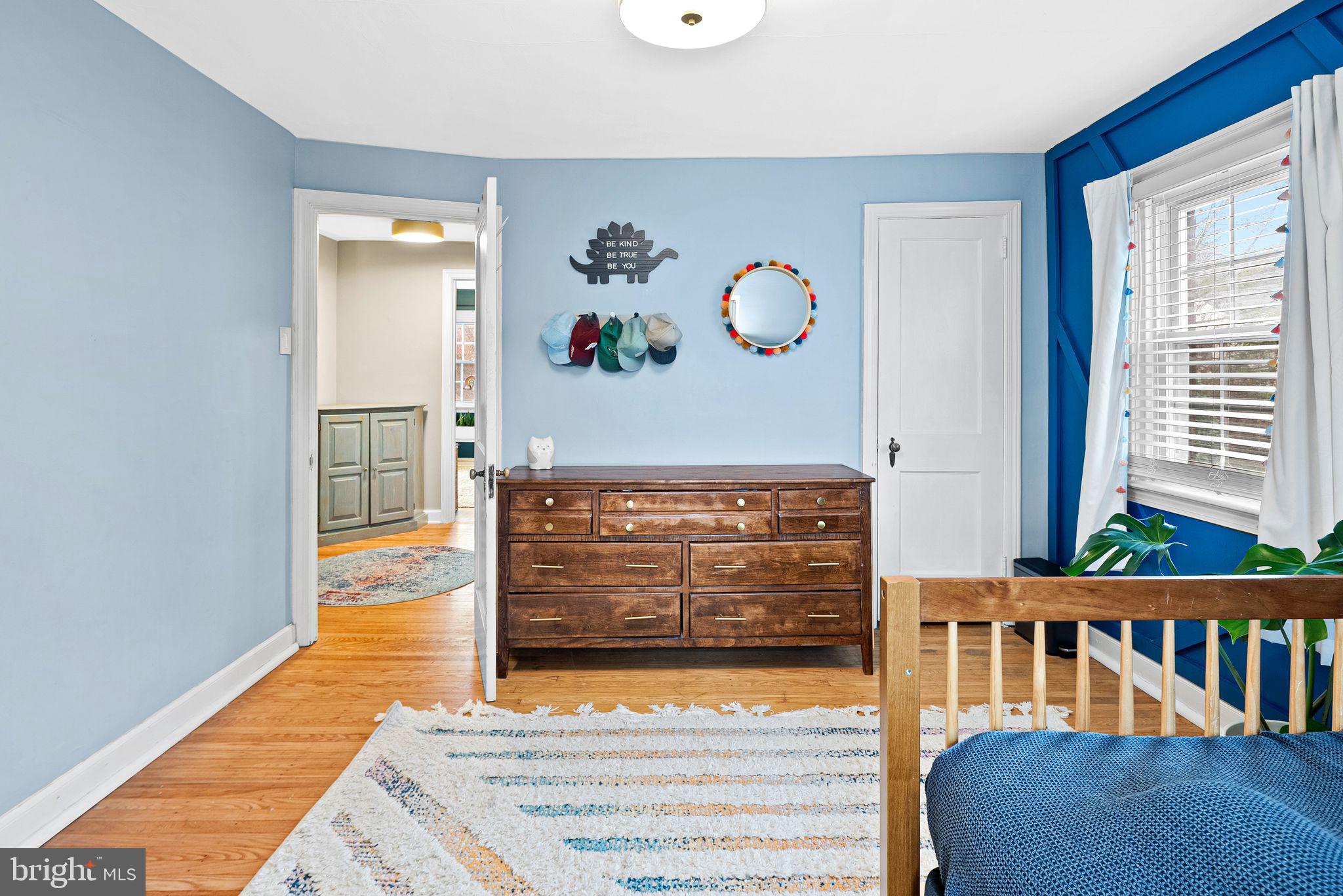 TWICKENHAM VILLAGE - Residential