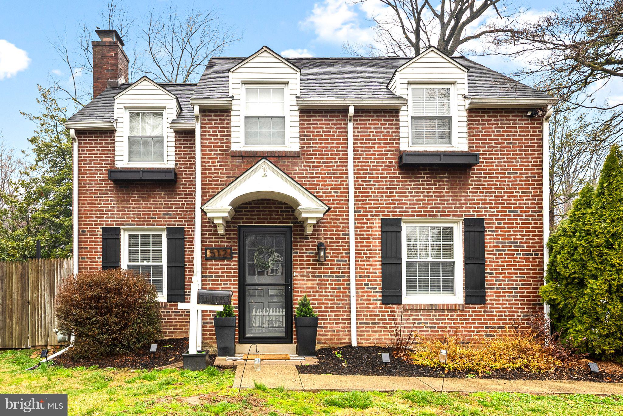 TWICKENHAM VILLAGE - Residential