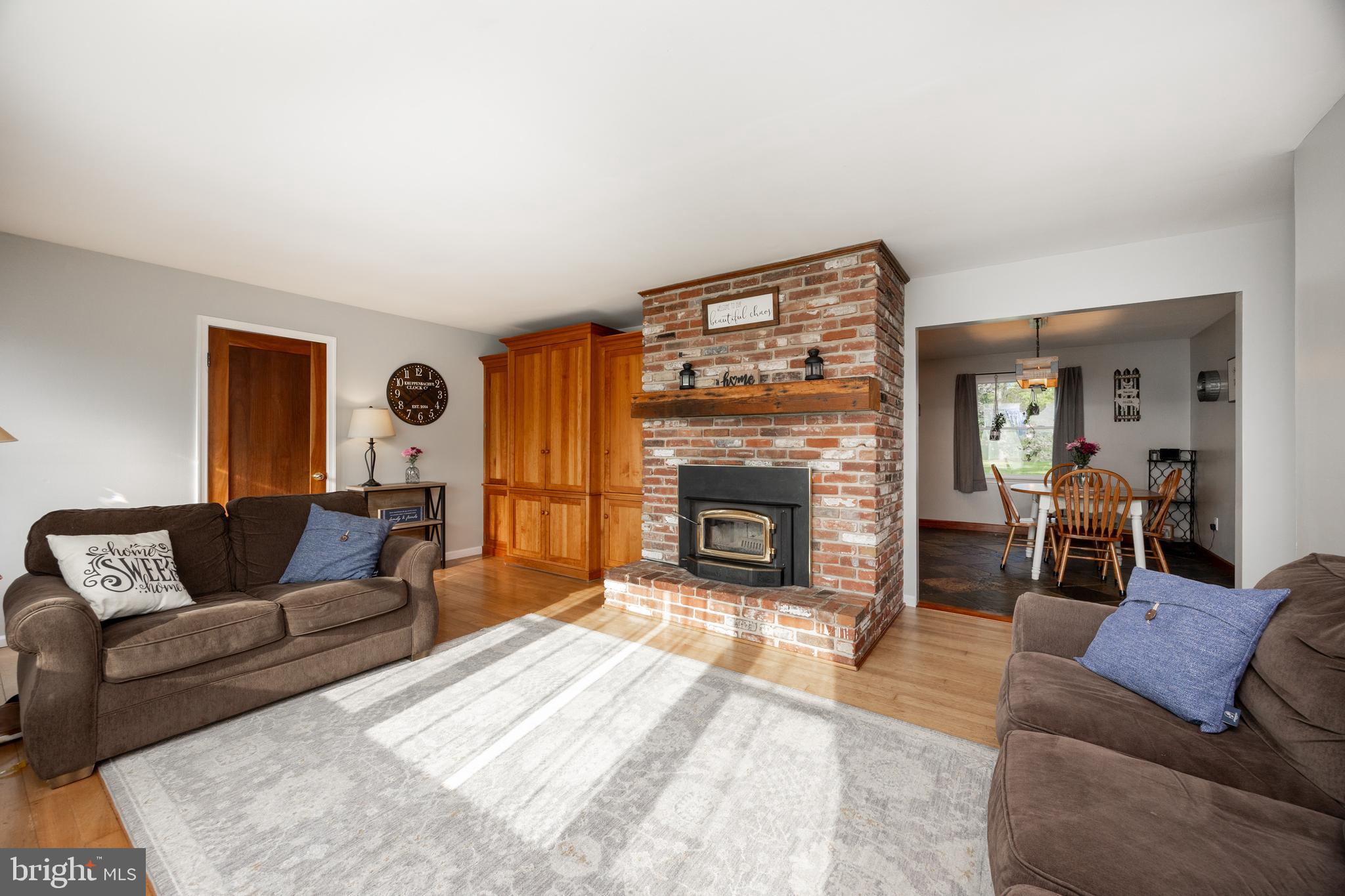 274 SCHOOLHOUSE ROAD