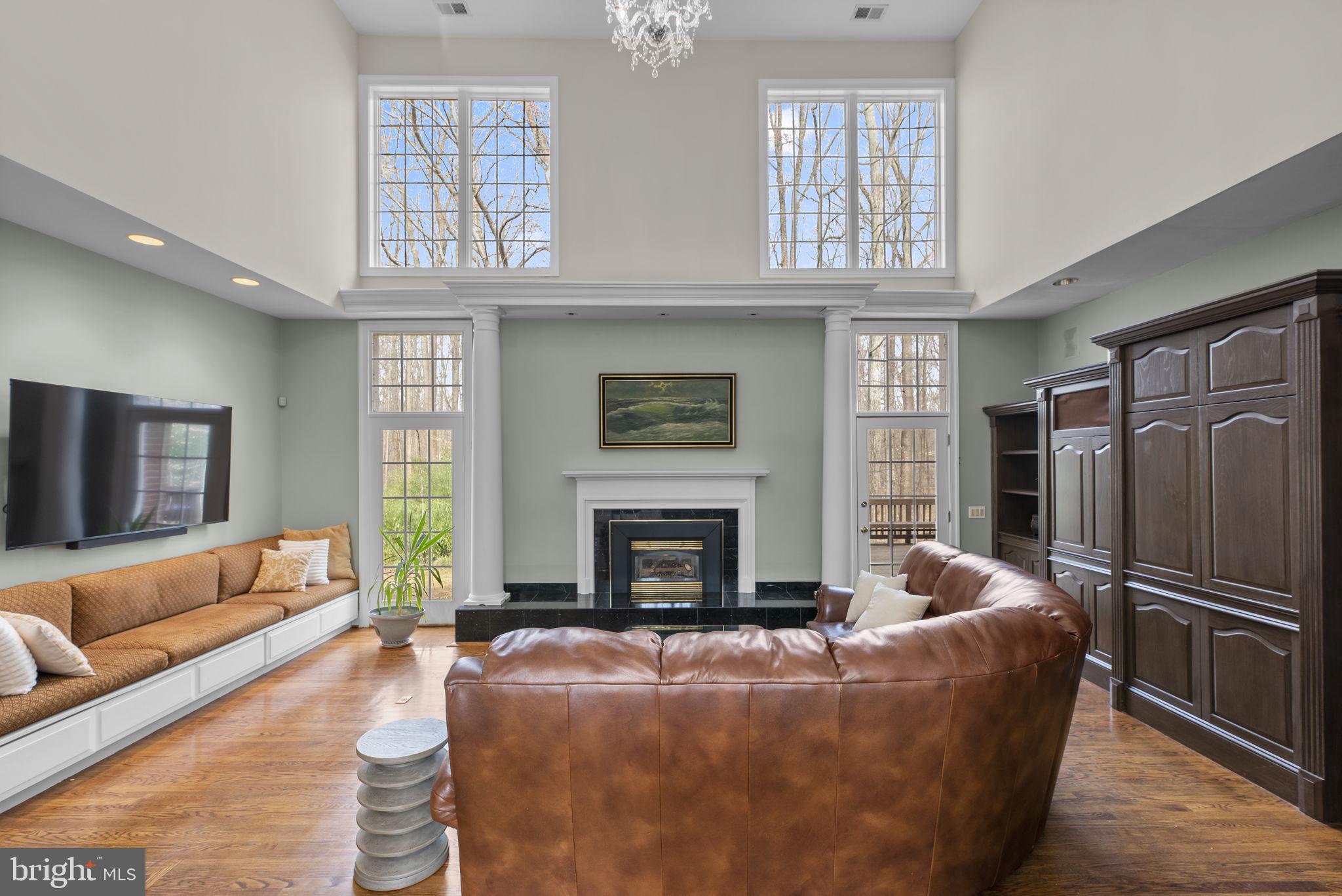 BURLEIGH MANOR - Residential