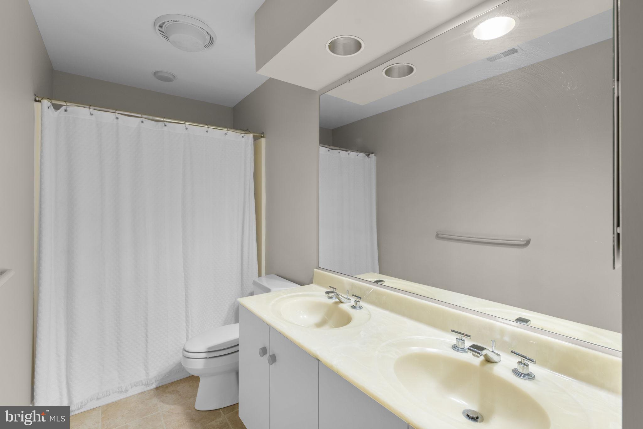 BURLEIGH MANOR - Residential