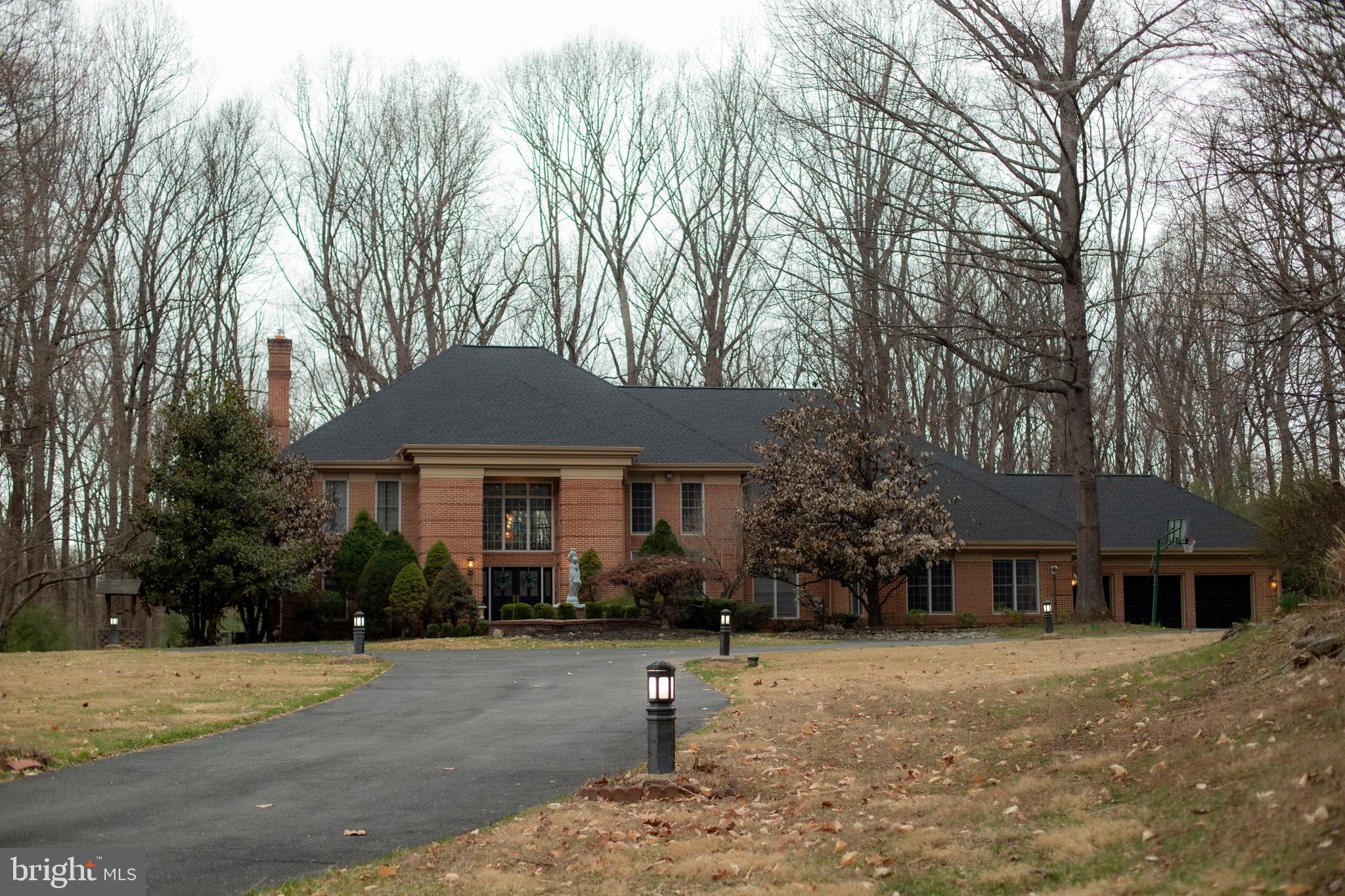 BURLEIGH MANOR - Residential