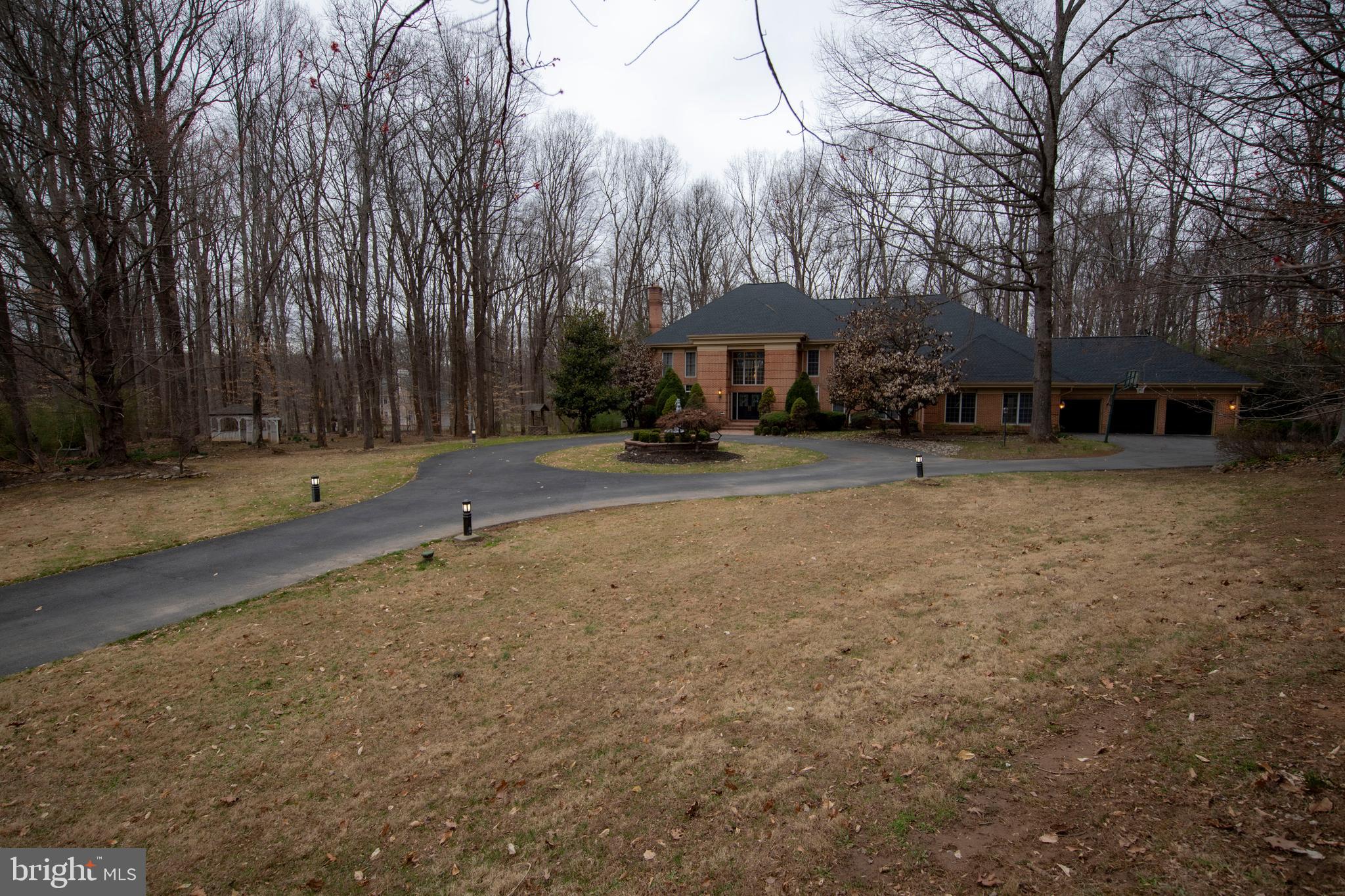 BURLEIGH MANOR - Residential