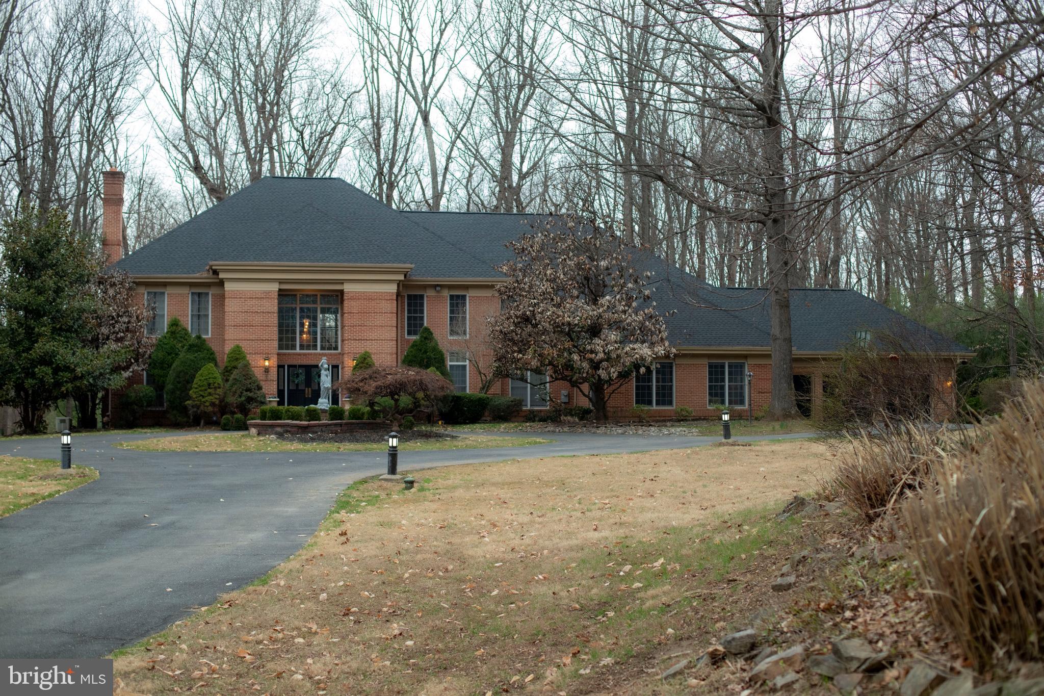 BURLEIGH MANOR - Residential