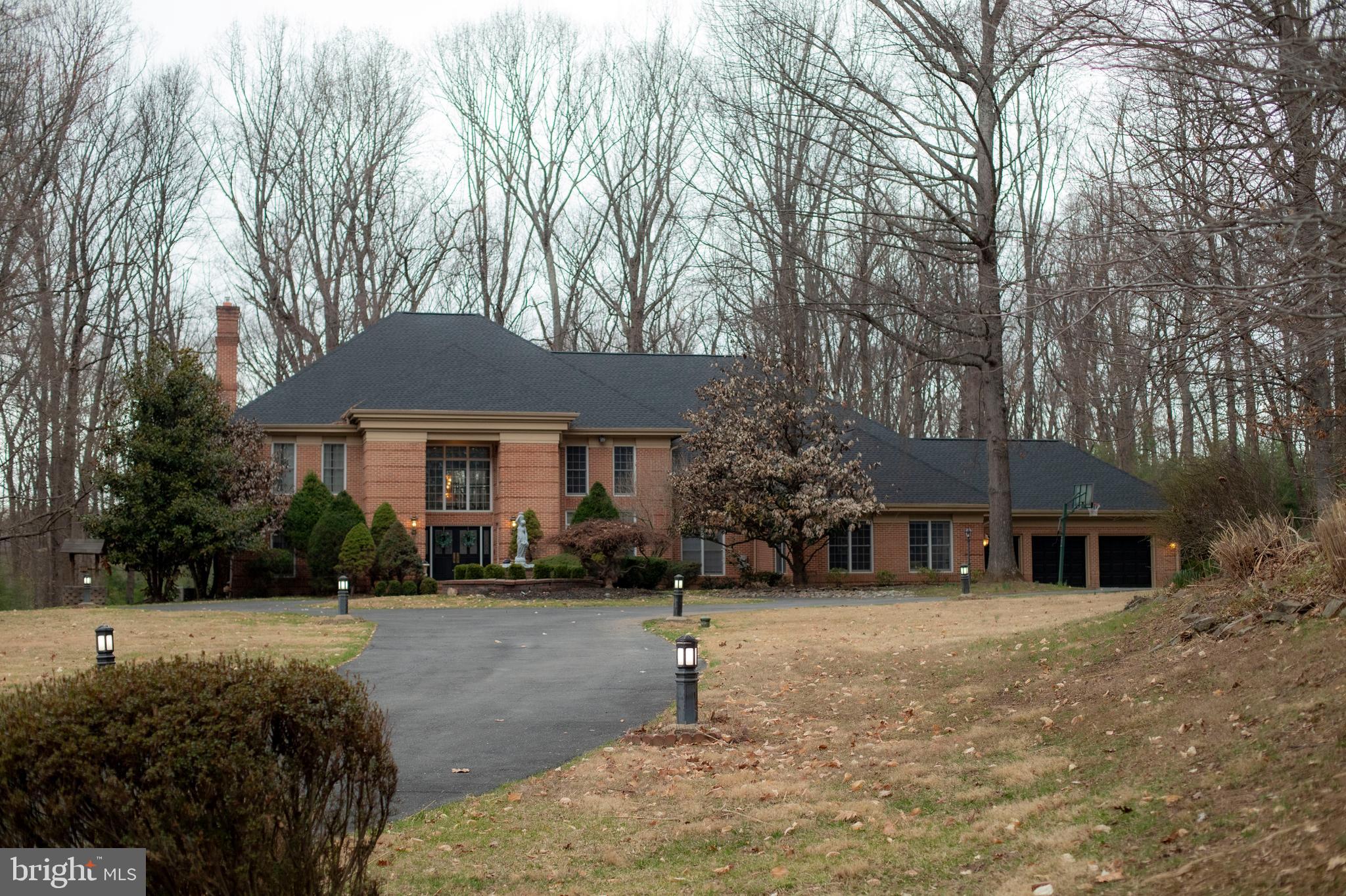 BURLEIGH MANOR - Residential