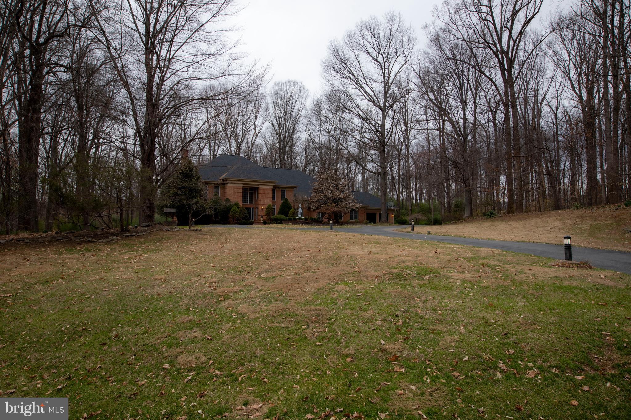 BURLEIGH MANOR - Residential