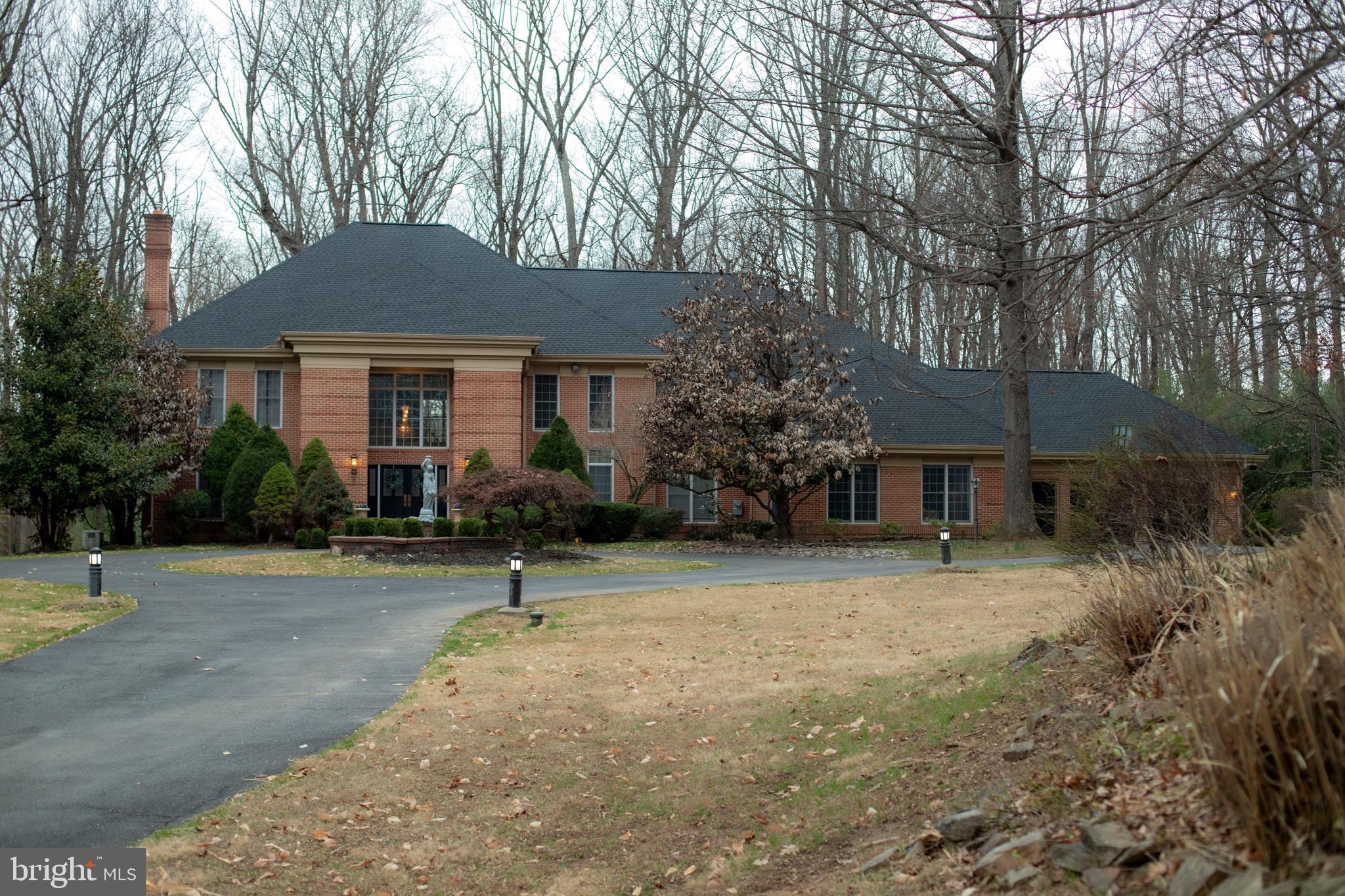 BURLEIGH MANOR - Residential