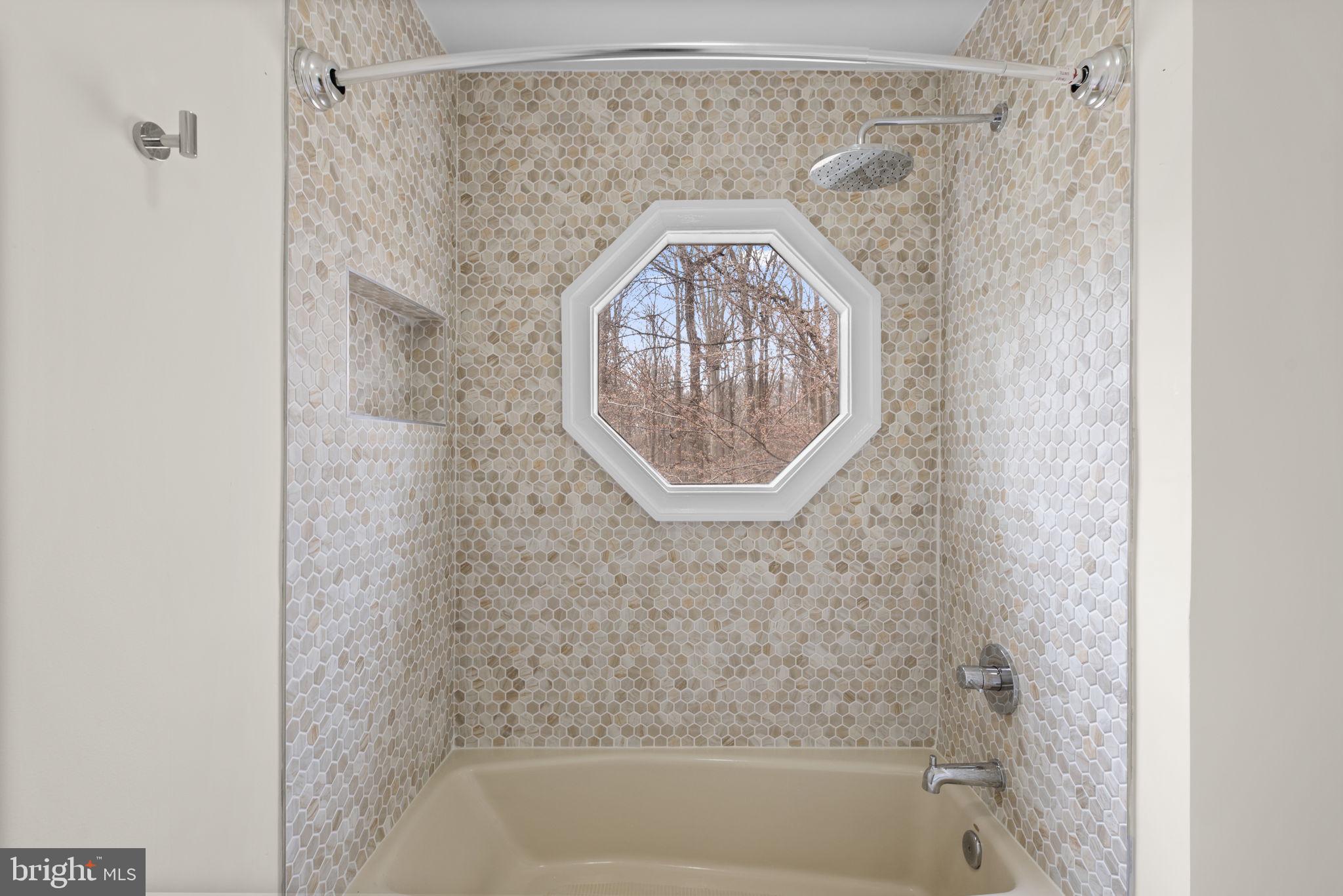 BURLEIGH MANOR - Residential