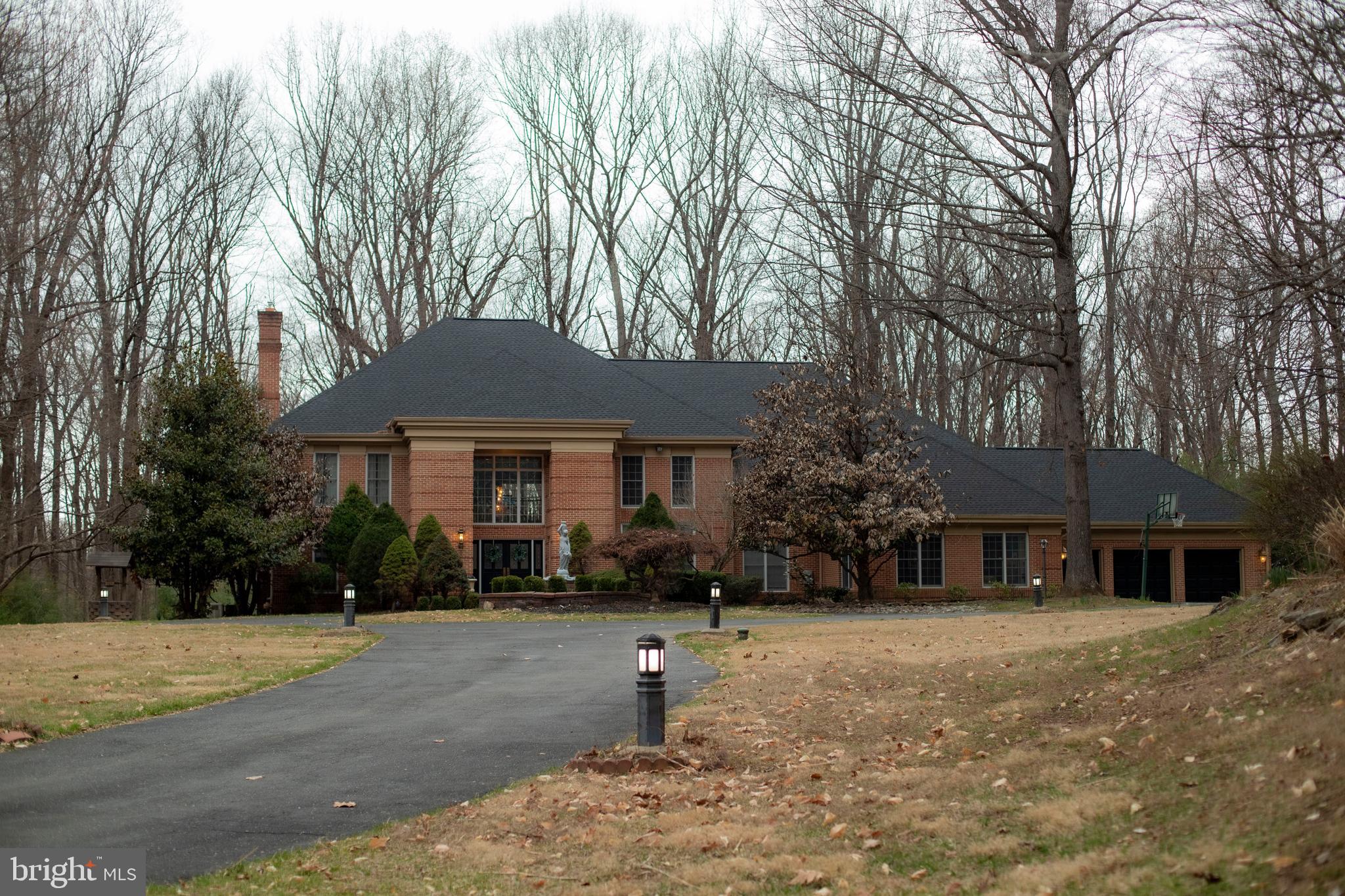 BURLEIGH MANOR - Residential