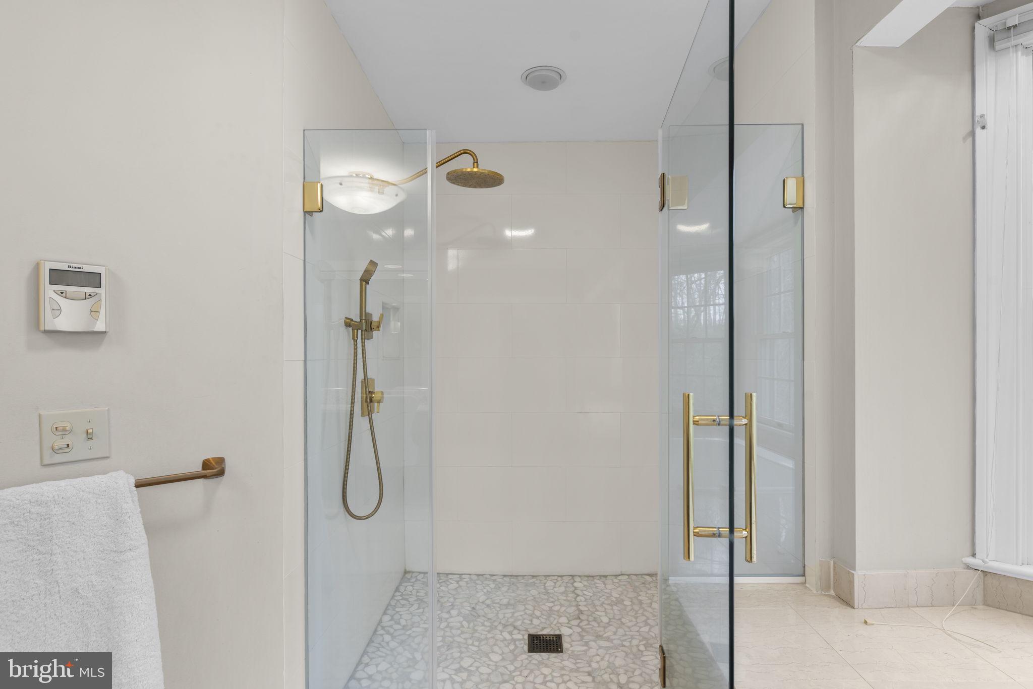 BURLEIGH MANOR - Residential