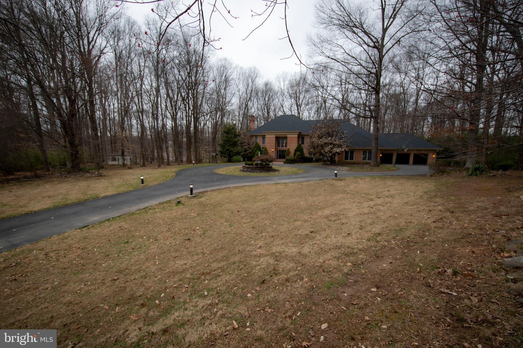 BURLEIGH MANOR - Residential