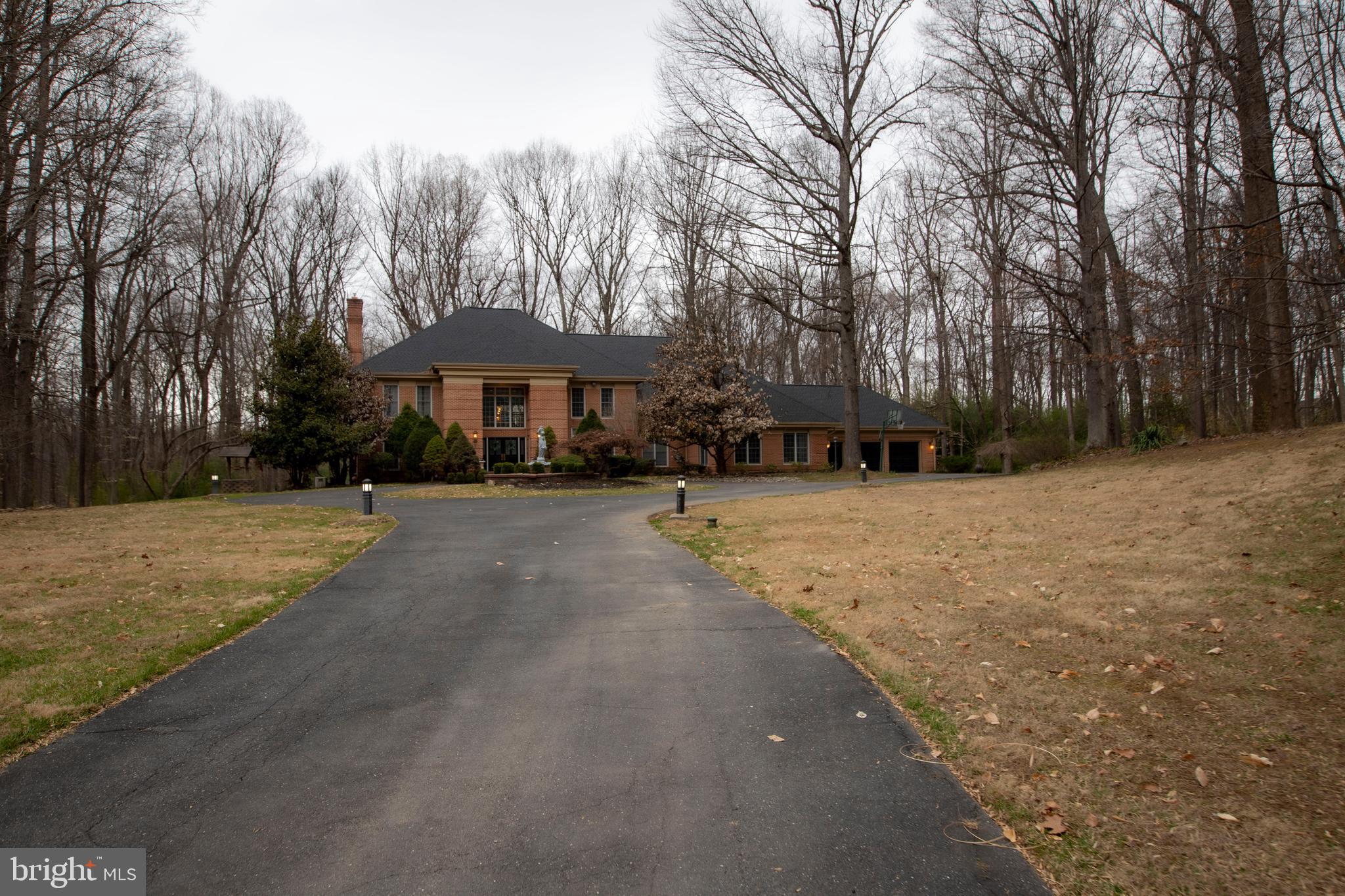 BURLEIGH MANOR - Residential