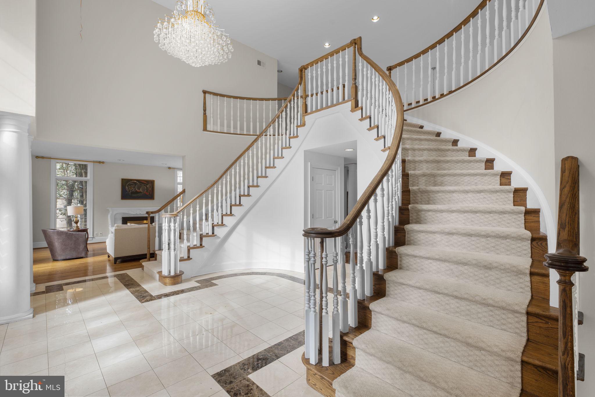 BURLEIGH MANOR - Residential