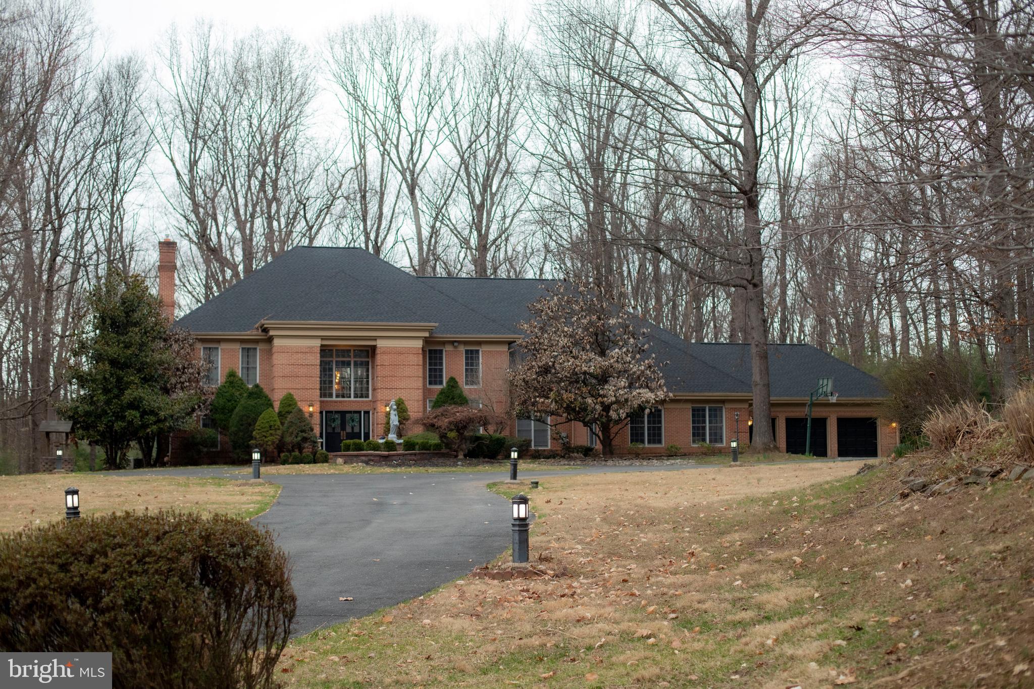 BURLEIGH MANOR - Residential