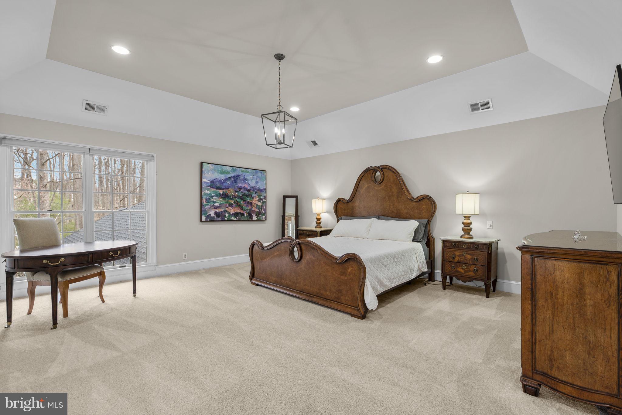 BURLEIGH MANOR - Residential