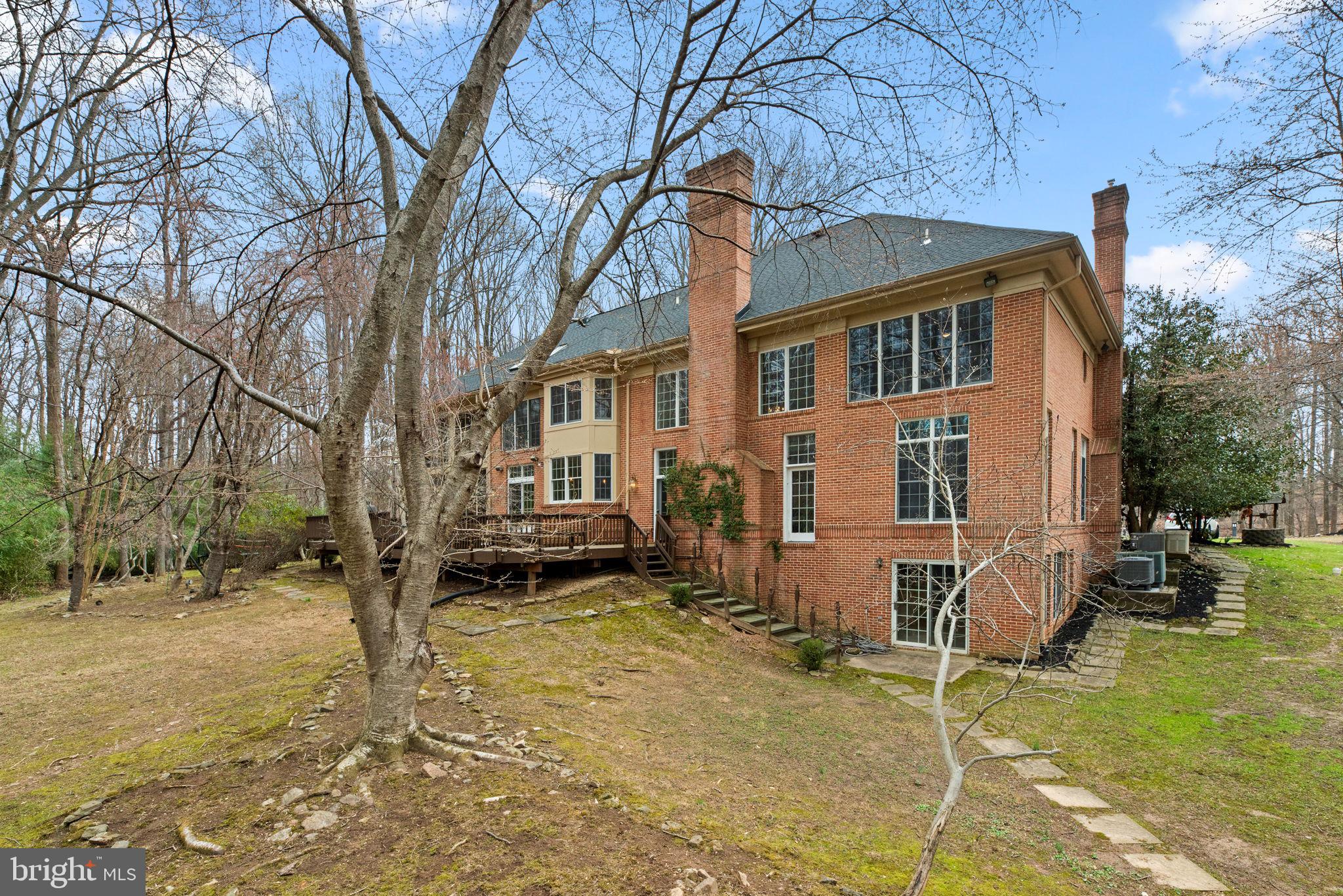 BURLEIGH MANOR - Residential