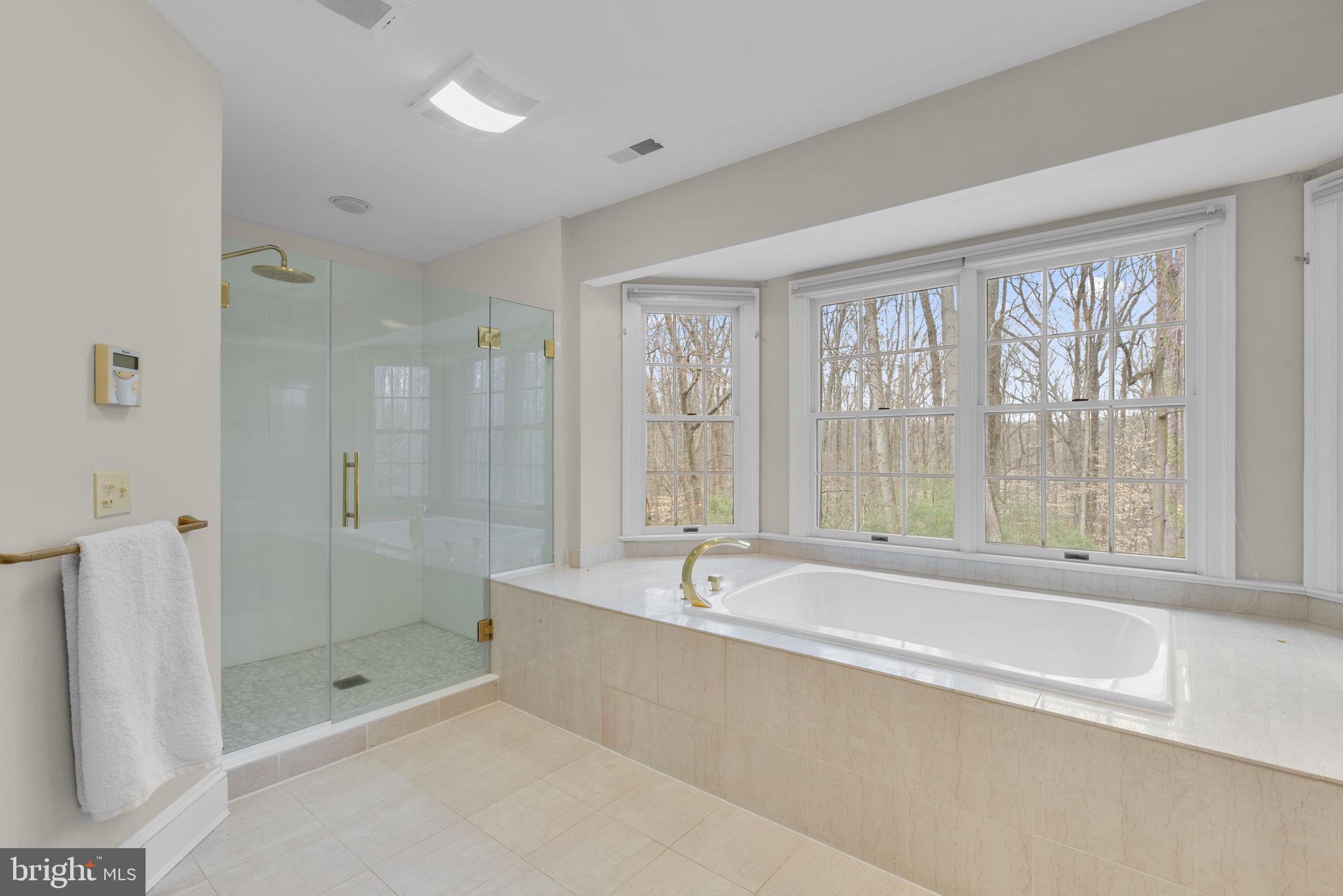 BURLEIGH MANOR - Residential