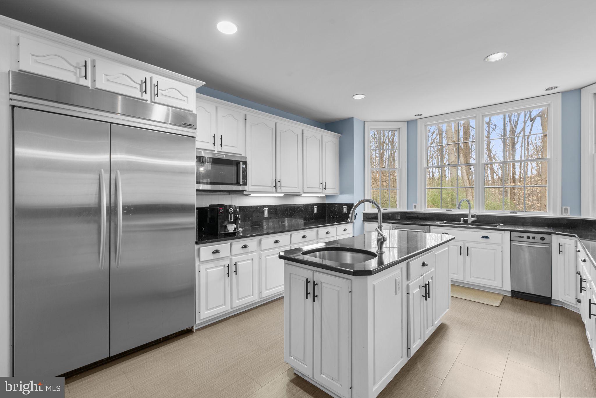 BURLEIGH MANOR - Residential