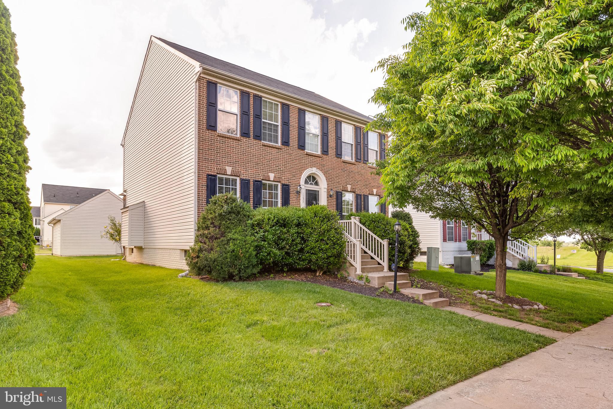 LAKELAND PLACE - Residential