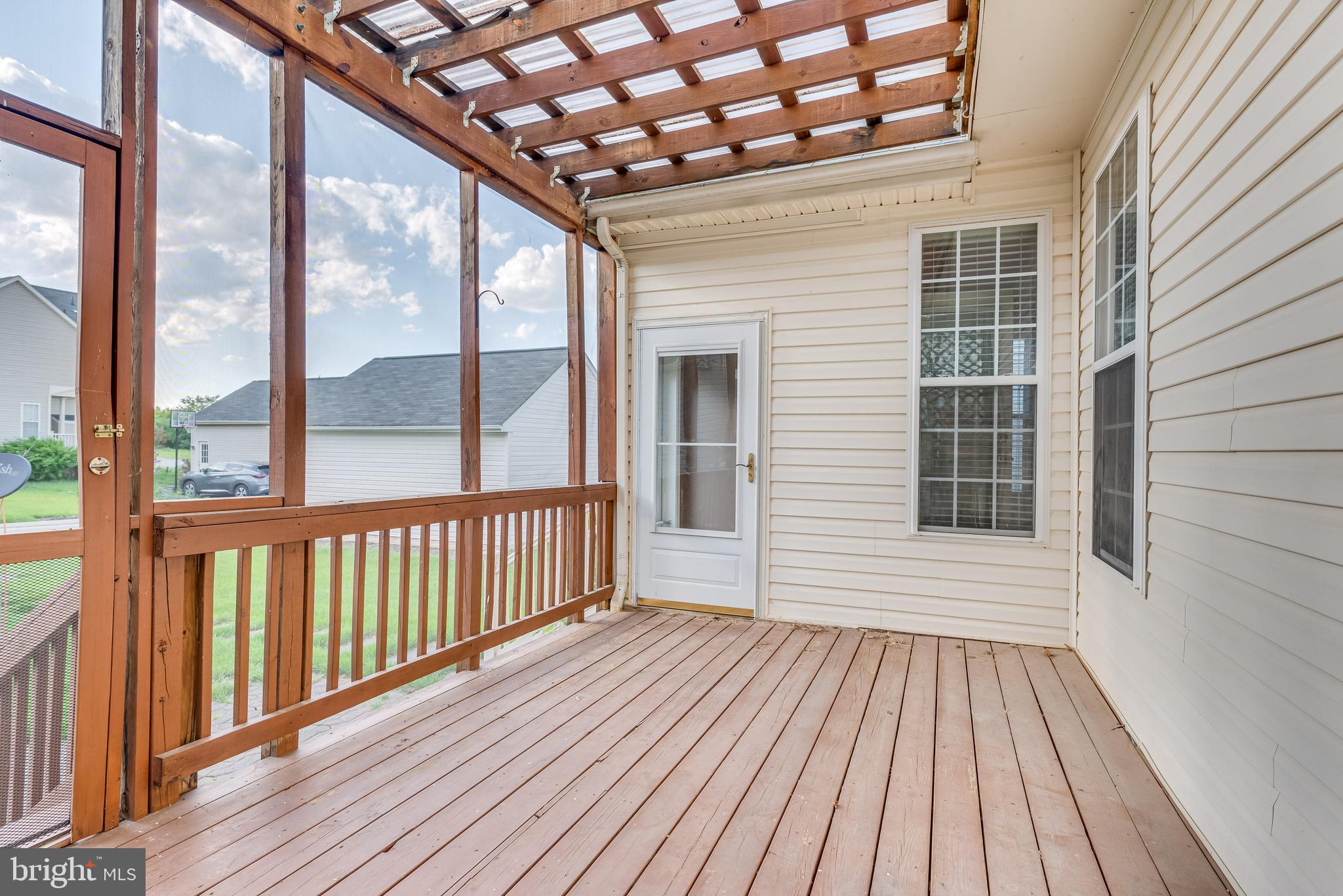 LAKELAND PLACE - Residential