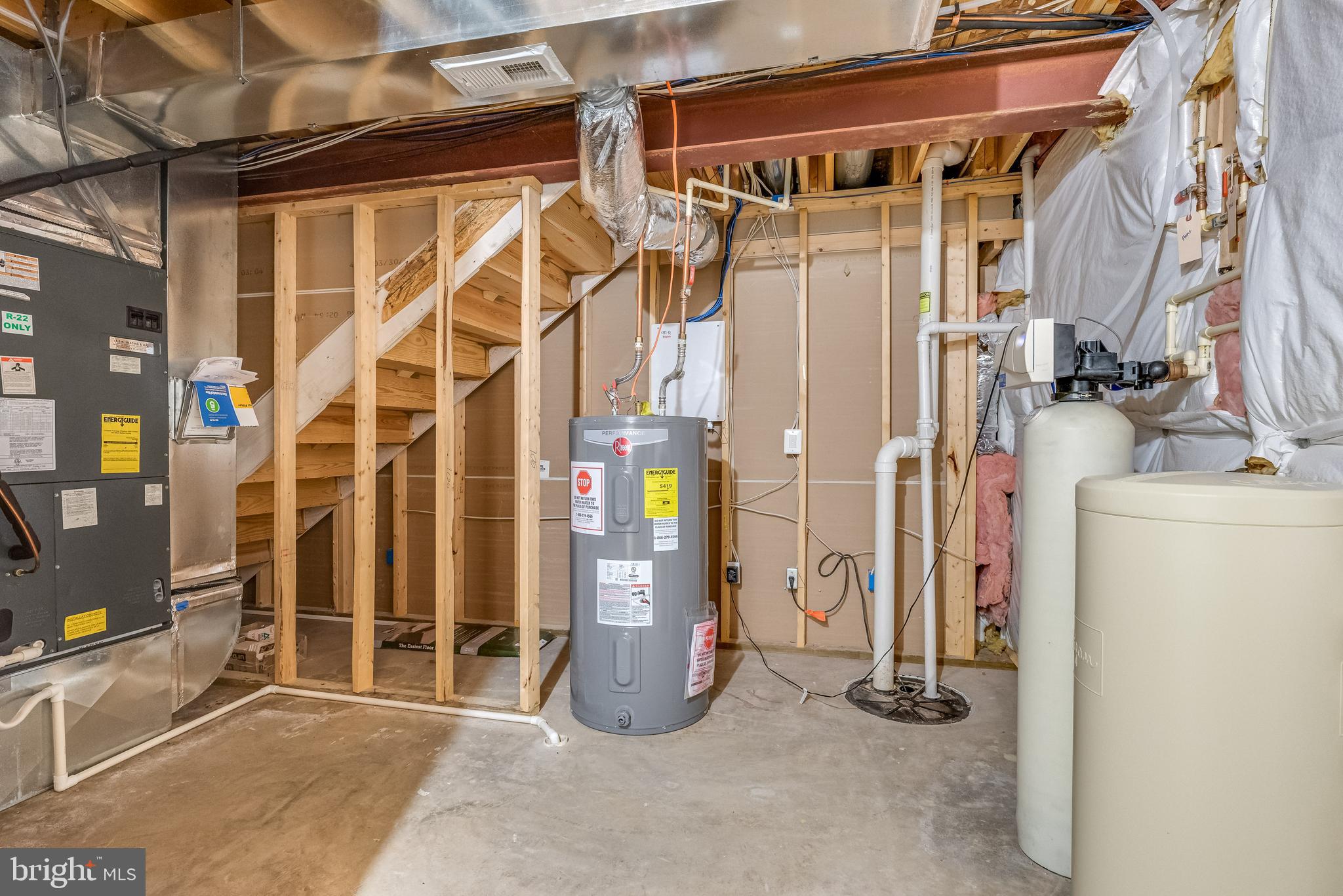 LAKELAND PLACE - Residential