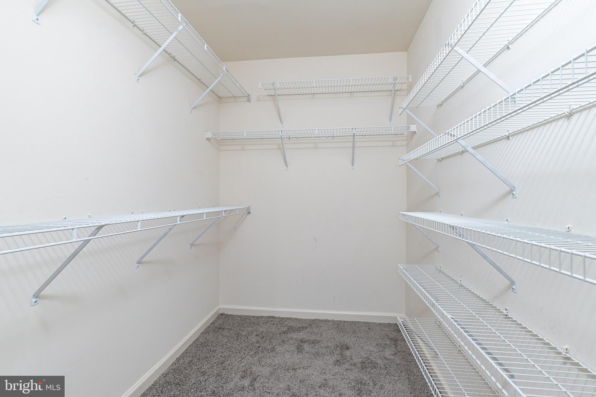 LAKELAND PLACE - Residential