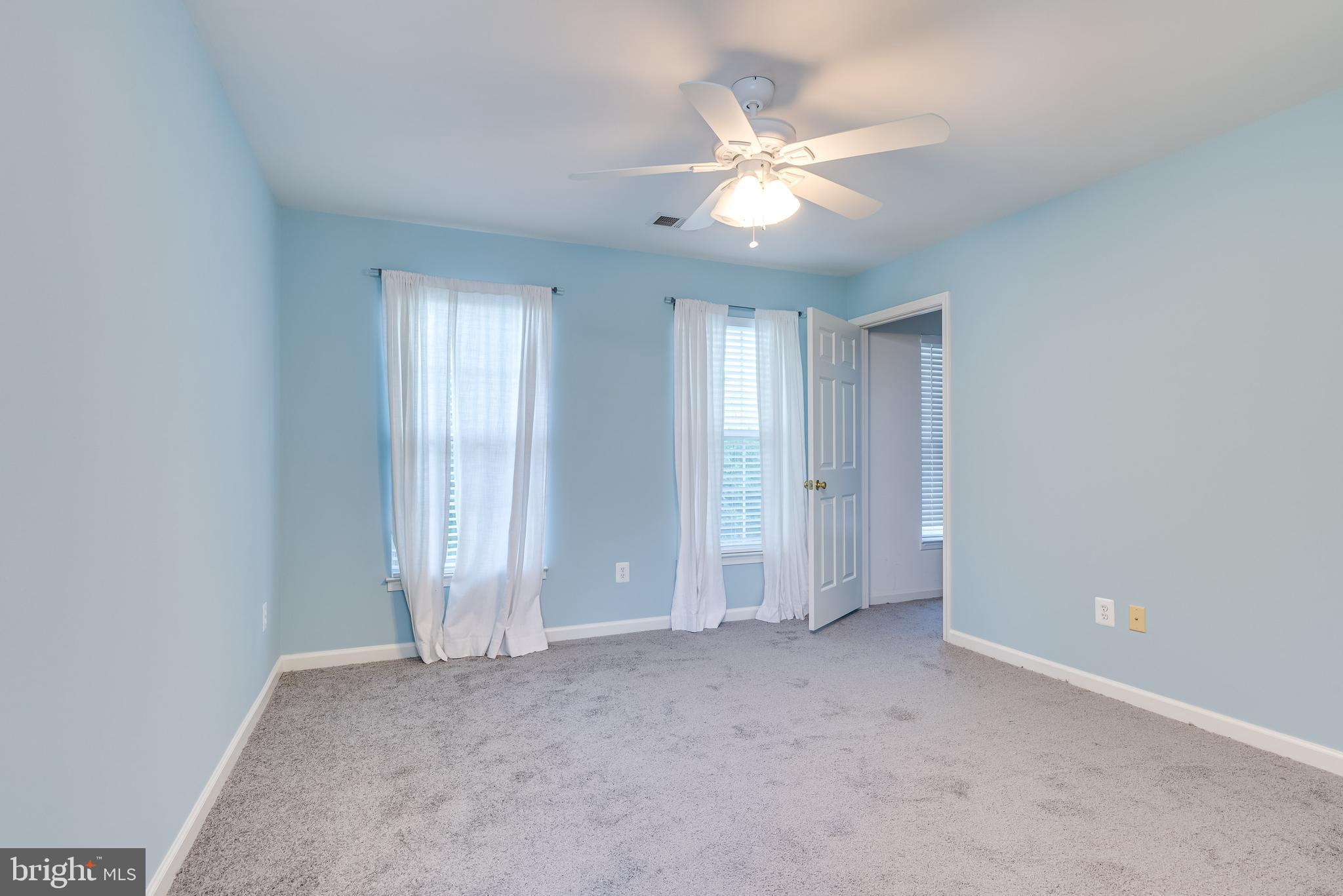 LAKELAND PLACE - Residential