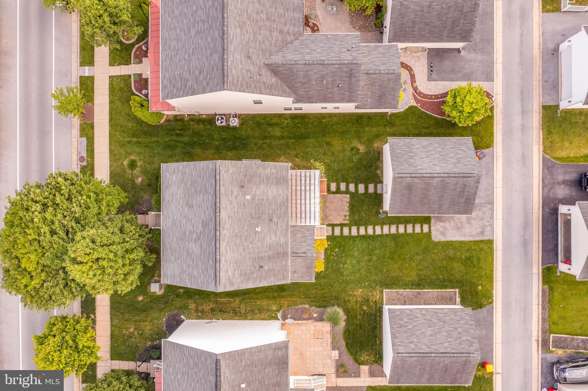 LAKELAND PLACE - Residential