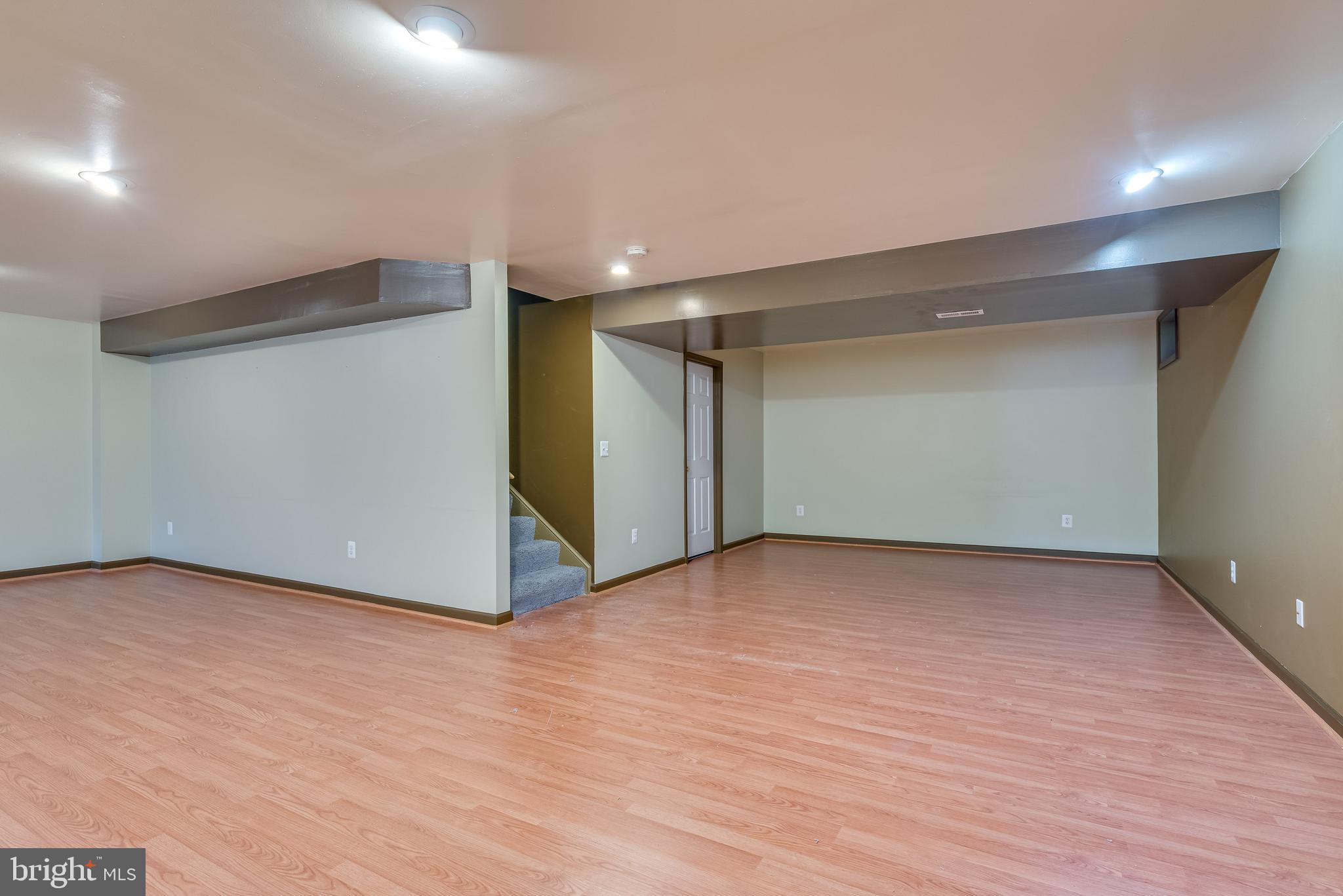 LAKELAND PLACE - Residential