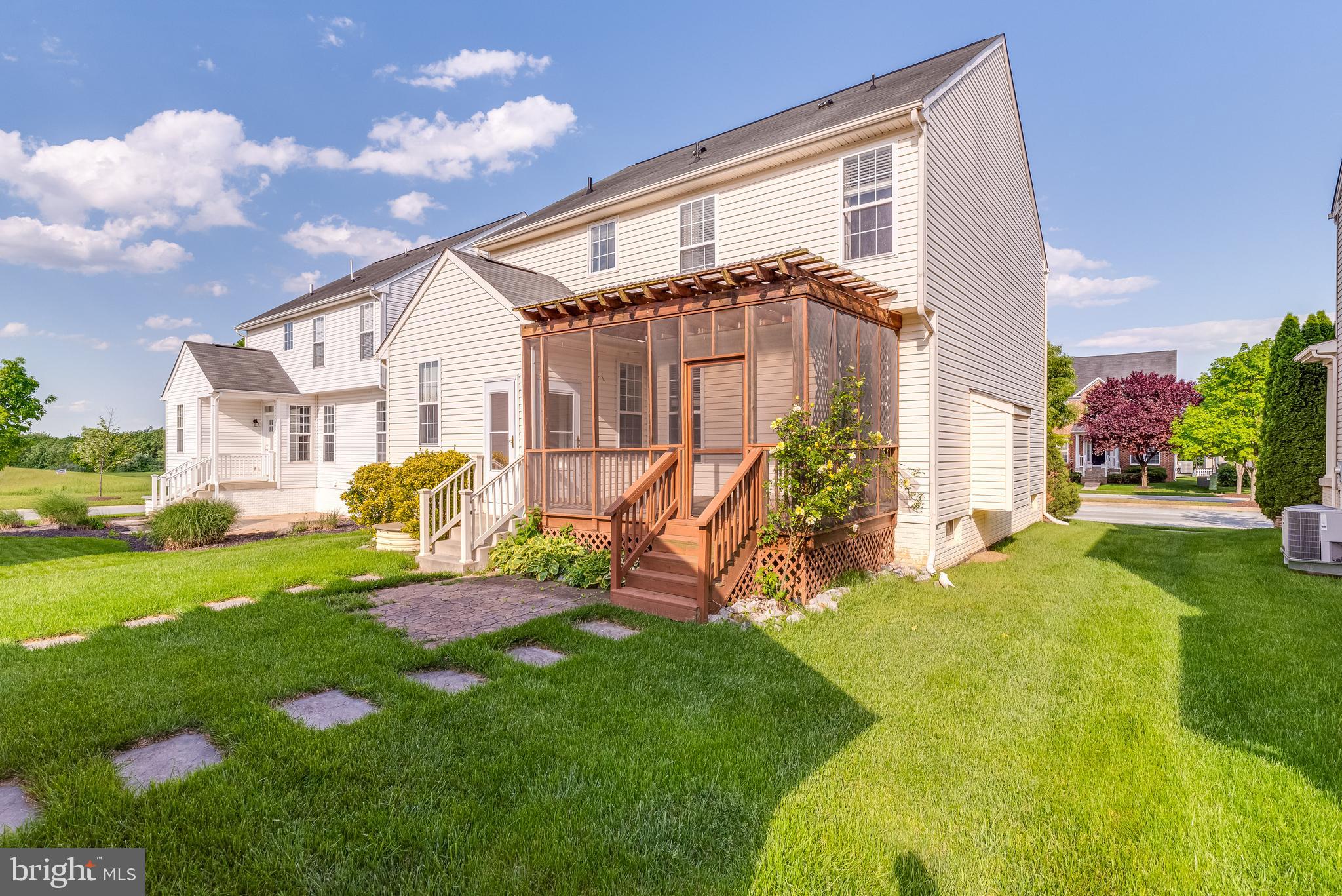 LAKELAND PLACE - Residential