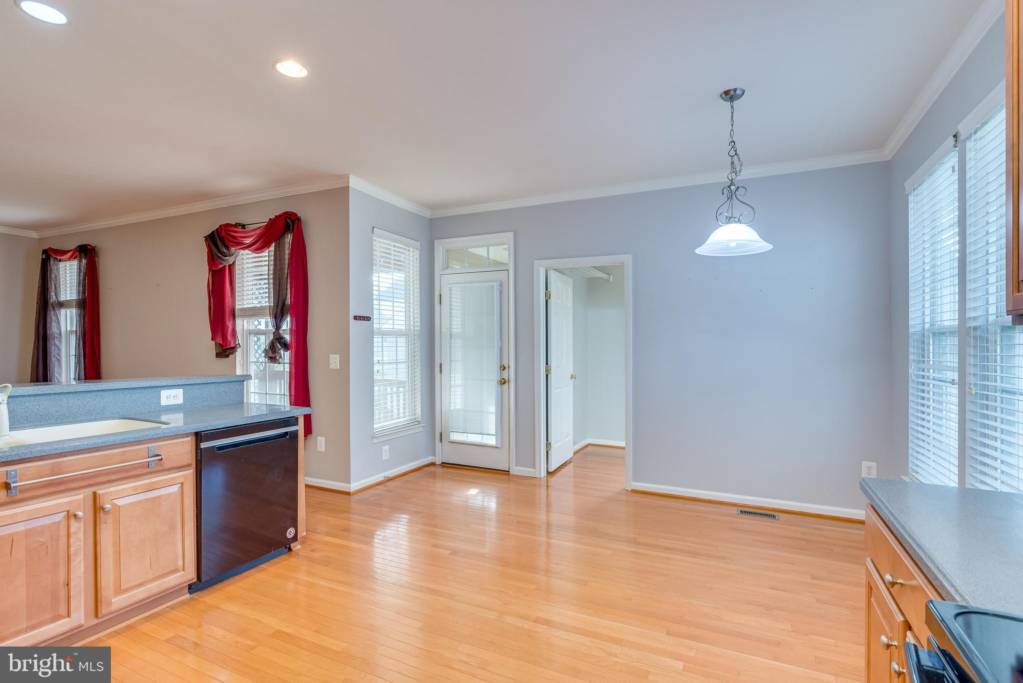 LAKELAND PLACE - Residential