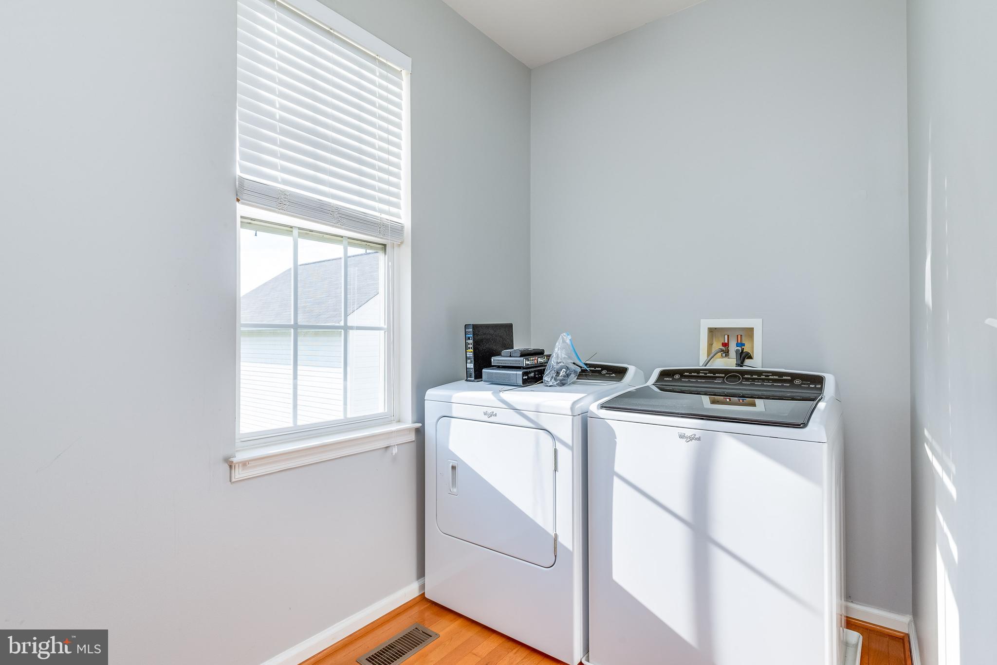 LAKELAND PLACE - Residential