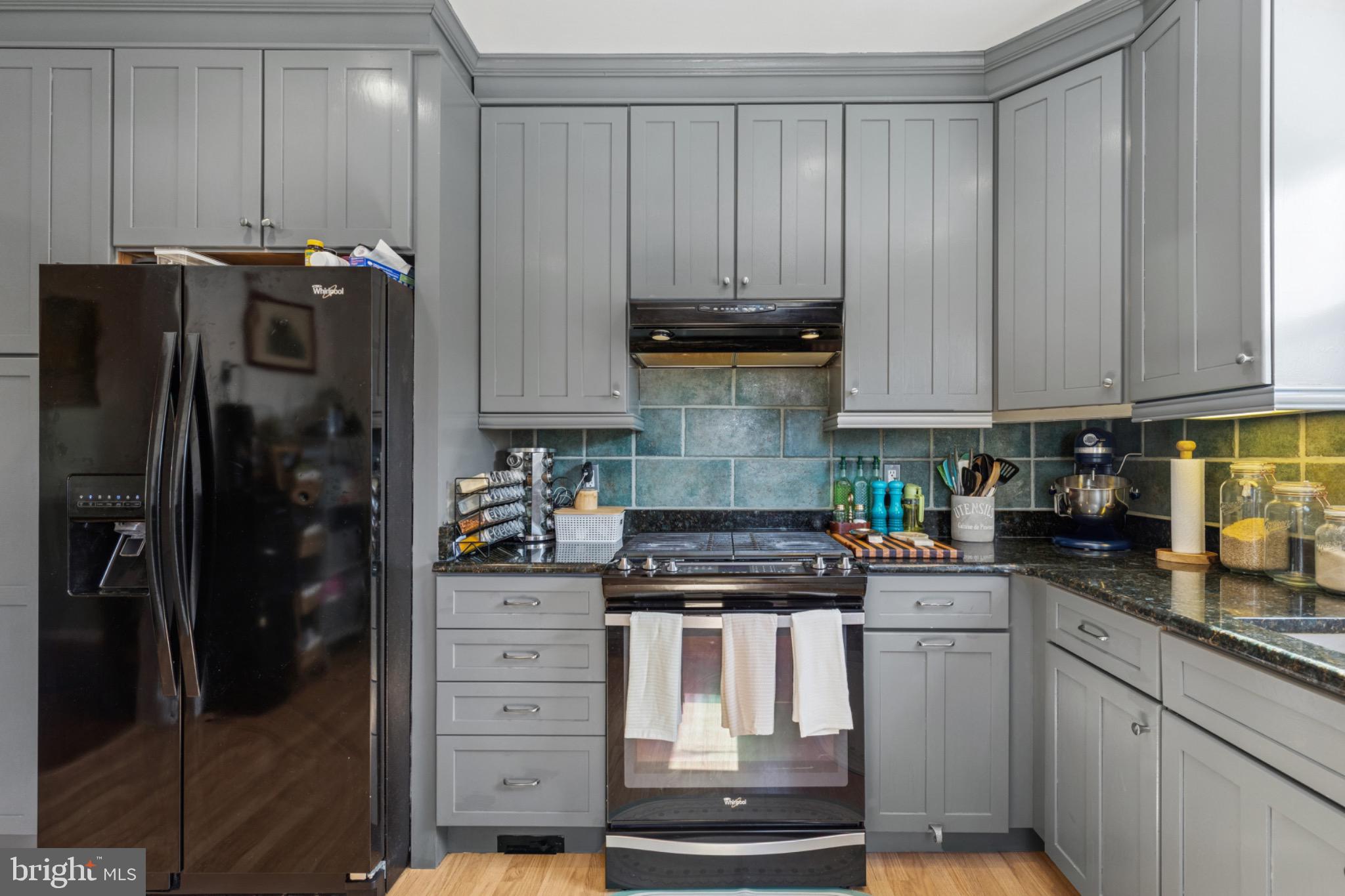 FOUNTAIN HILL - Residential