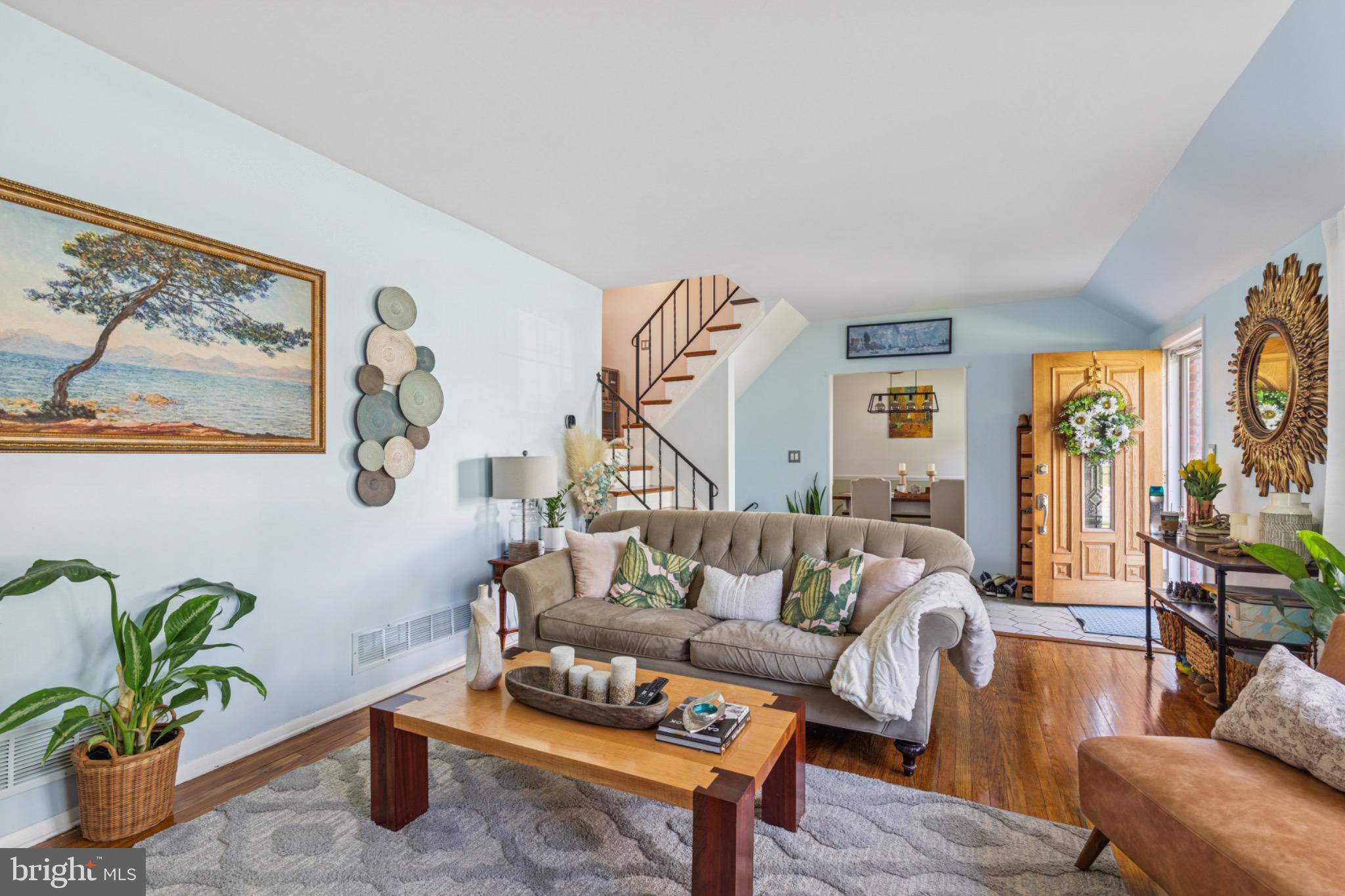 2125 FOLKSTONE ROAD