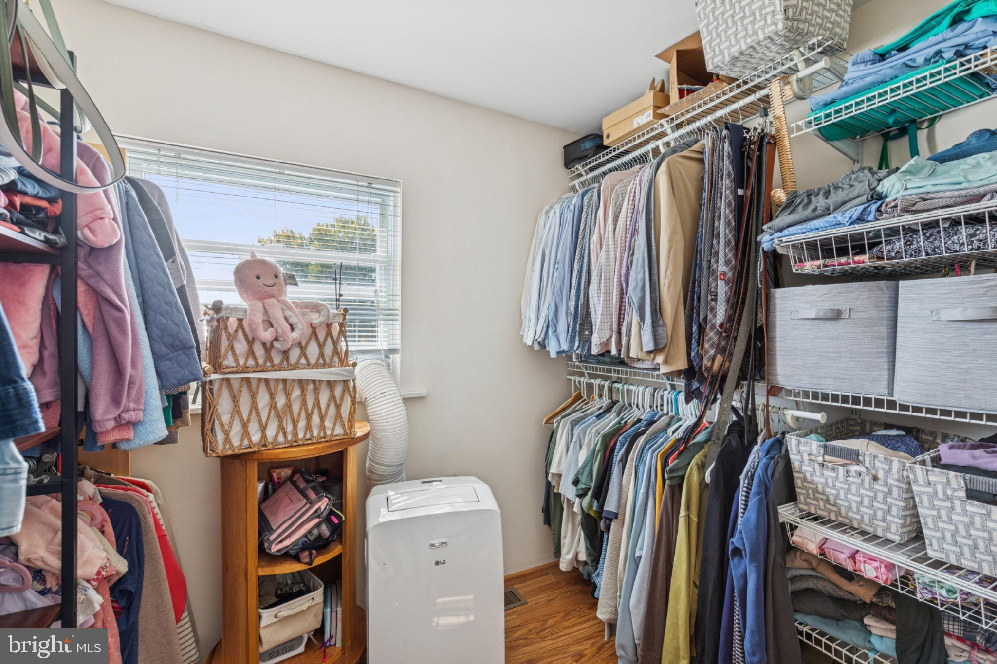 FOUNTAIN HILL - Residential