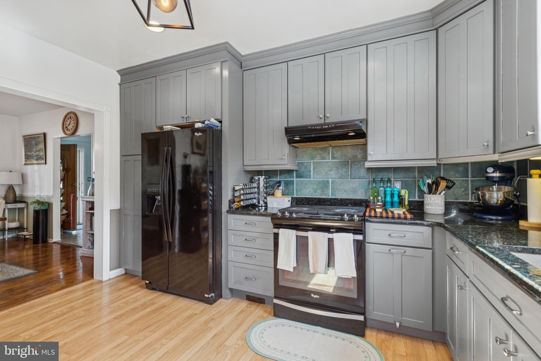 FOUNTAIN HILL - Residential