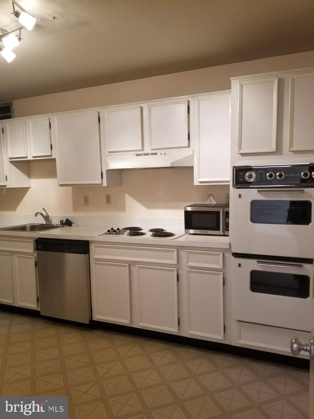 WATERGATE AT LANDMARK - Residential Lease