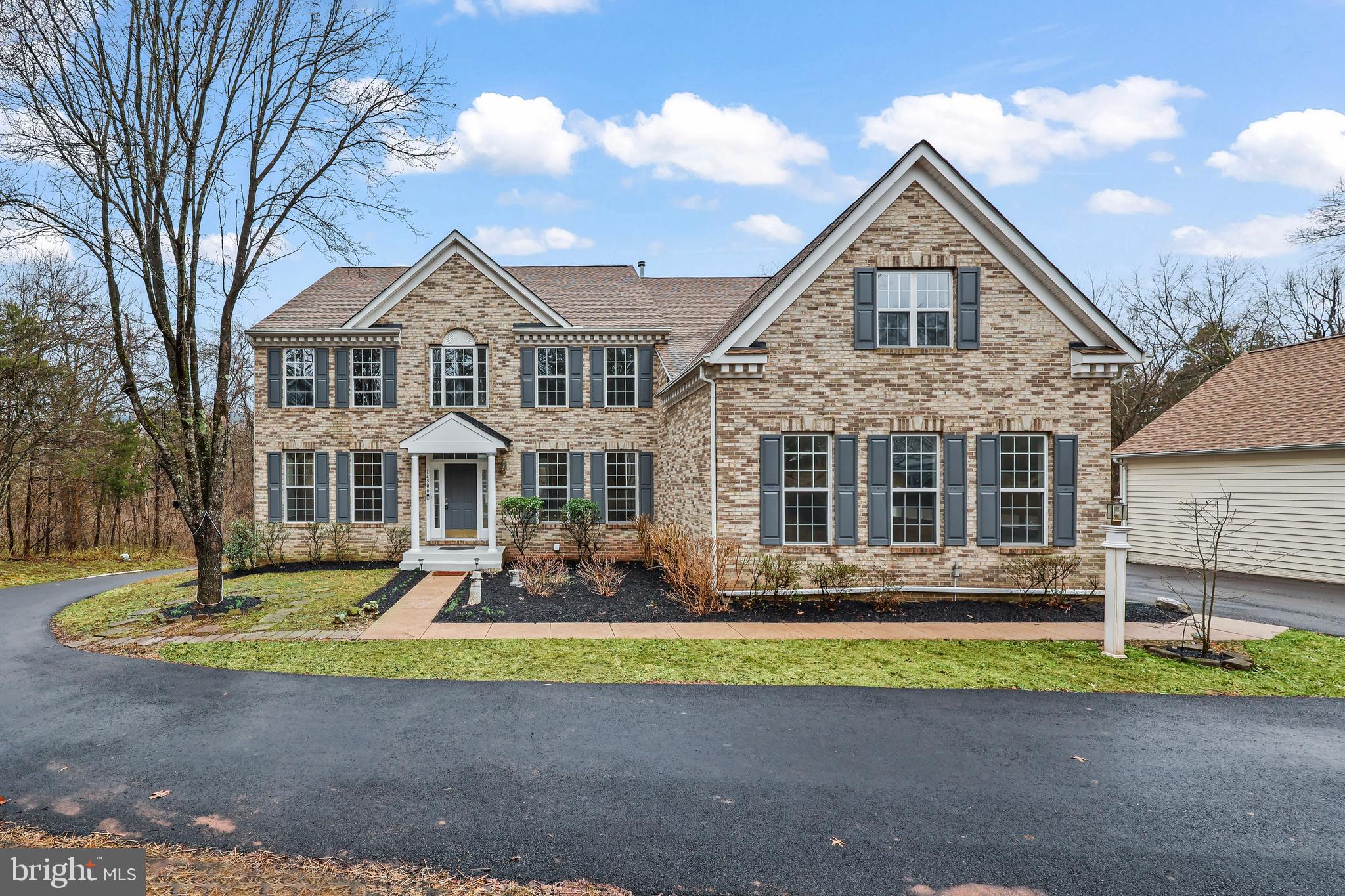 THE PADDOCKS AT DOWDEN DOWNS - Residential