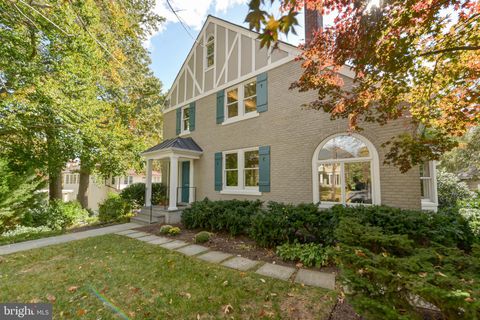 Photo of 4114 STANFORD ST, CHEVY CHASE, MD 20815 (MLS # MDMC2072774)