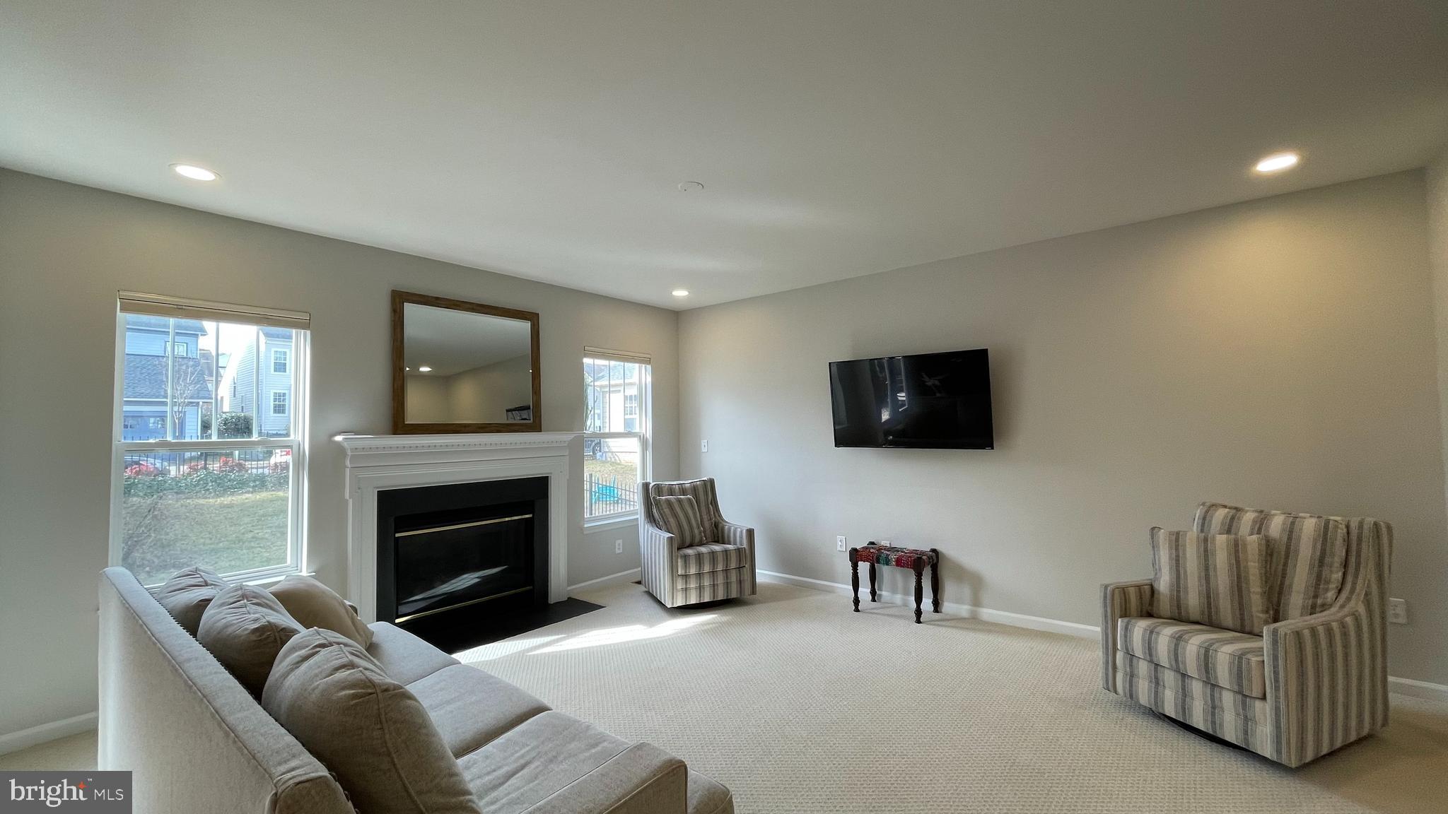 VILLAGE OF IDLEWILD - Residential Lease