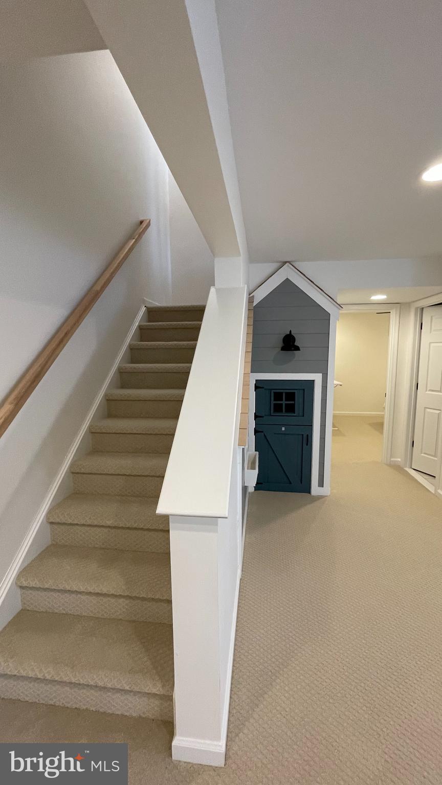 VILLAGE OF IDLEWILD - Residential Lease