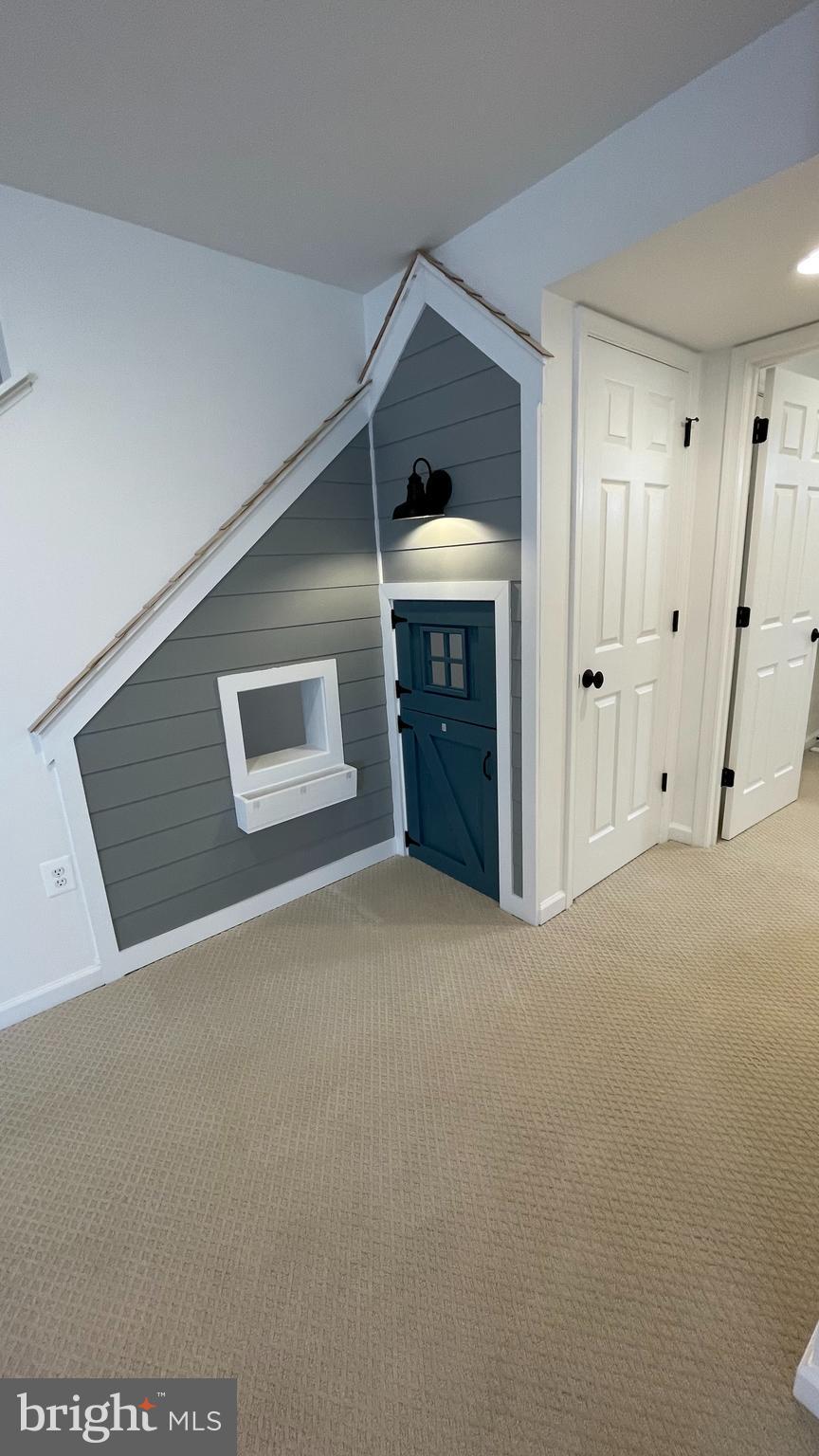 VILLAGE OF IDLEWILD - Residential Lease