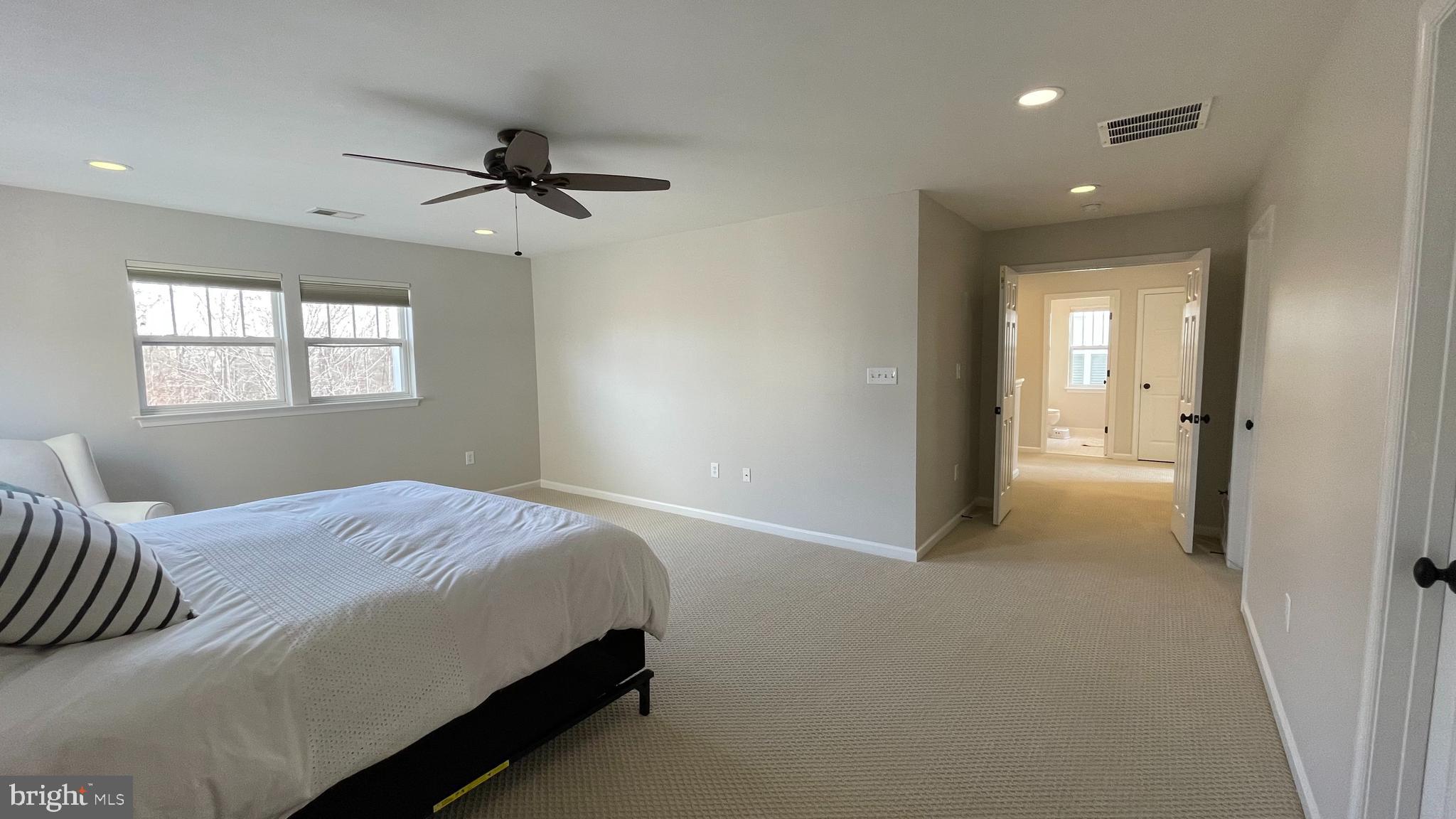 VILLAGE OF IDLEWILD - Residential Lease