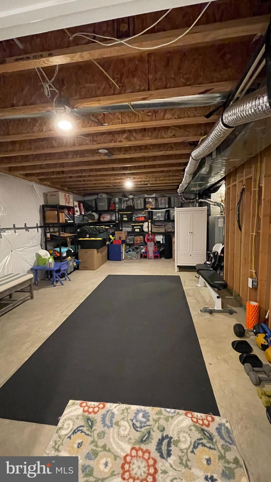 VILLAGE OF IDLEWILD - Residential Lease